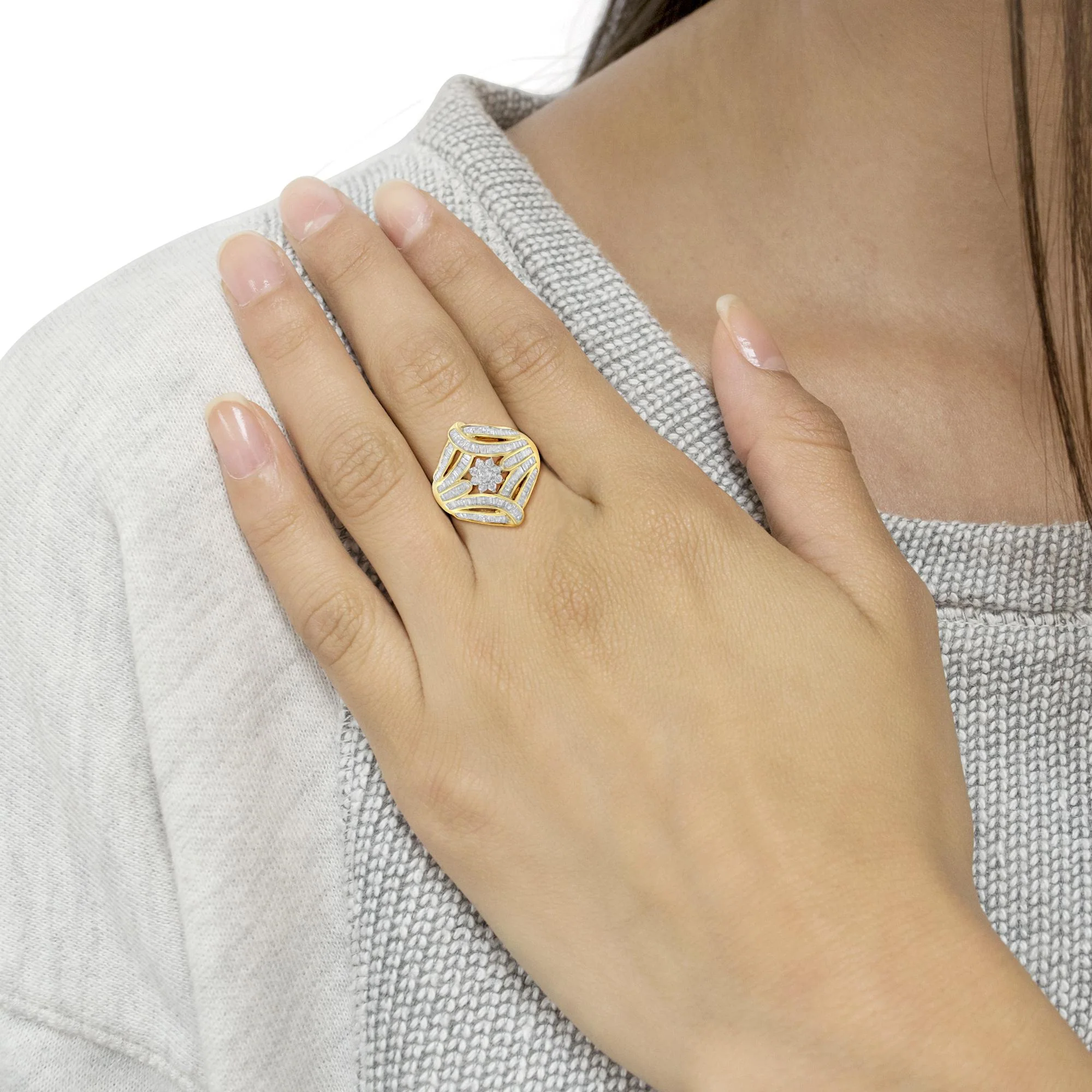 10K Yellow Gold Flashed .925 Sterling Silver 1-1/8 Cttw Round & Baguette Diamond 'Flower & Fern' Cluster Cocktail Fashion Ring (I-J Color, I2-I3 Clarity) - Image 3