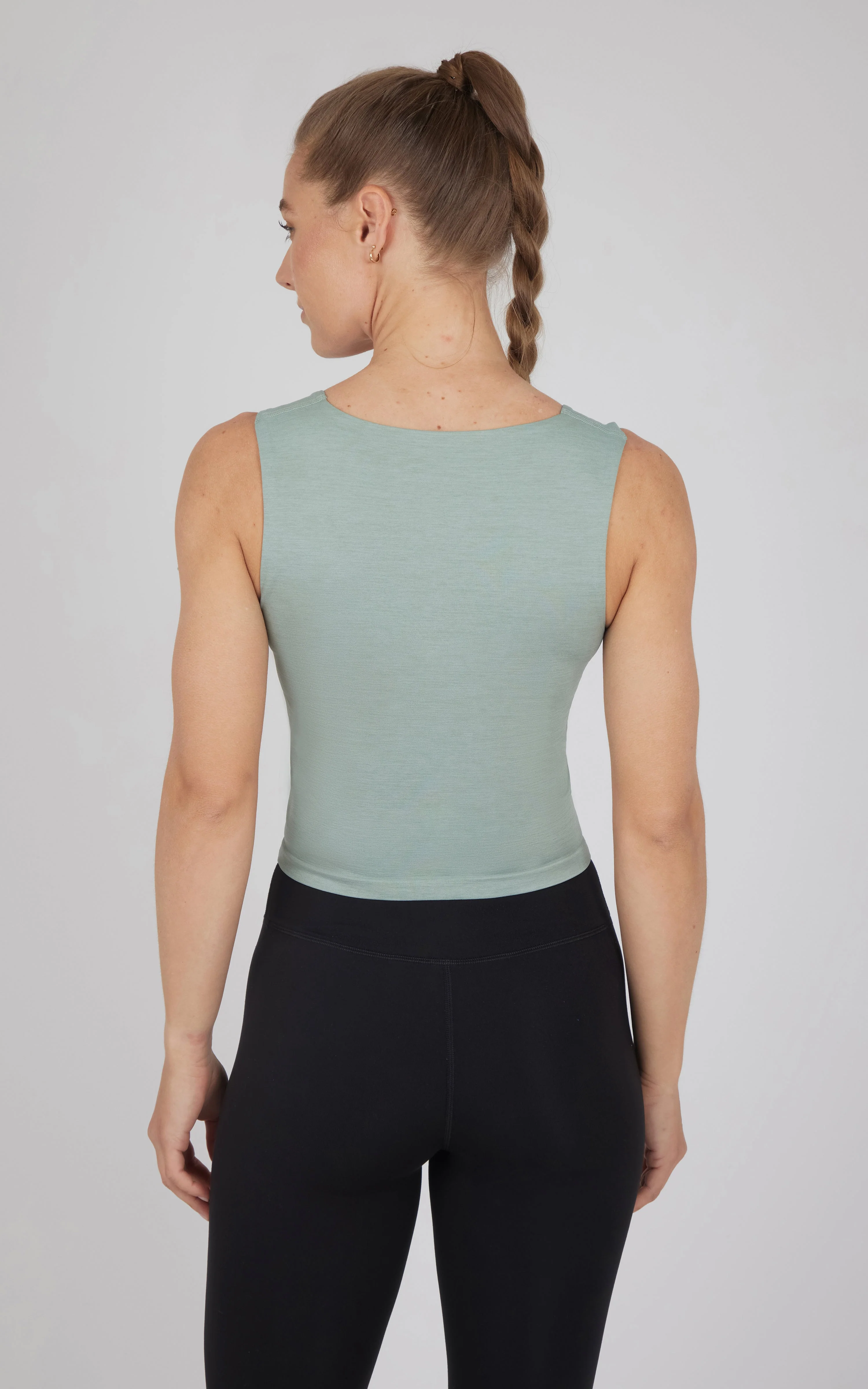 2 PK Seamless Coraline Meet and Greet Tank - Image 38