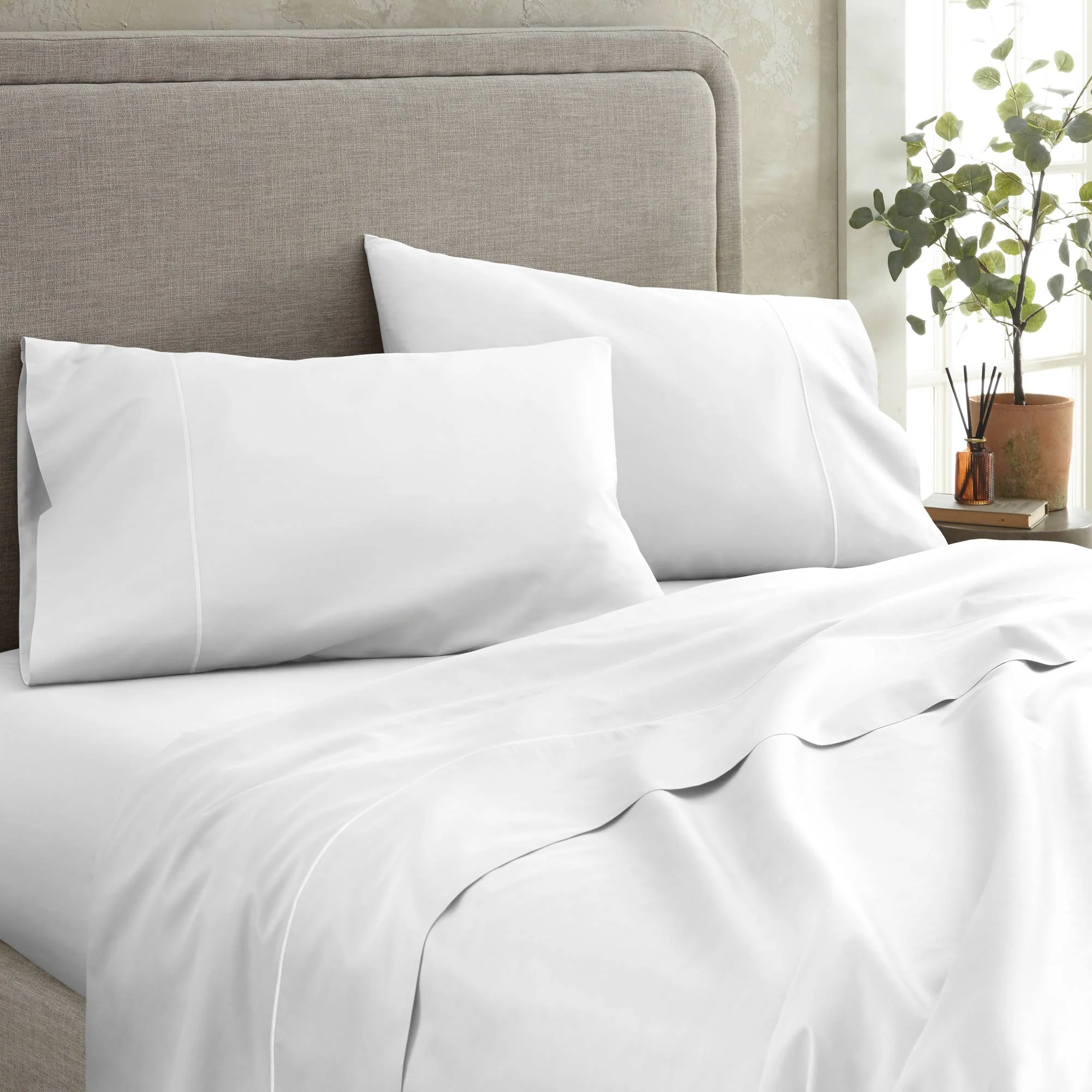 300 TC Sateen Fitted Sheet - Image 5