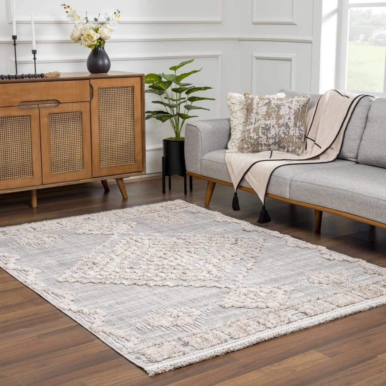 Ampusungan Area Rug - Image 2