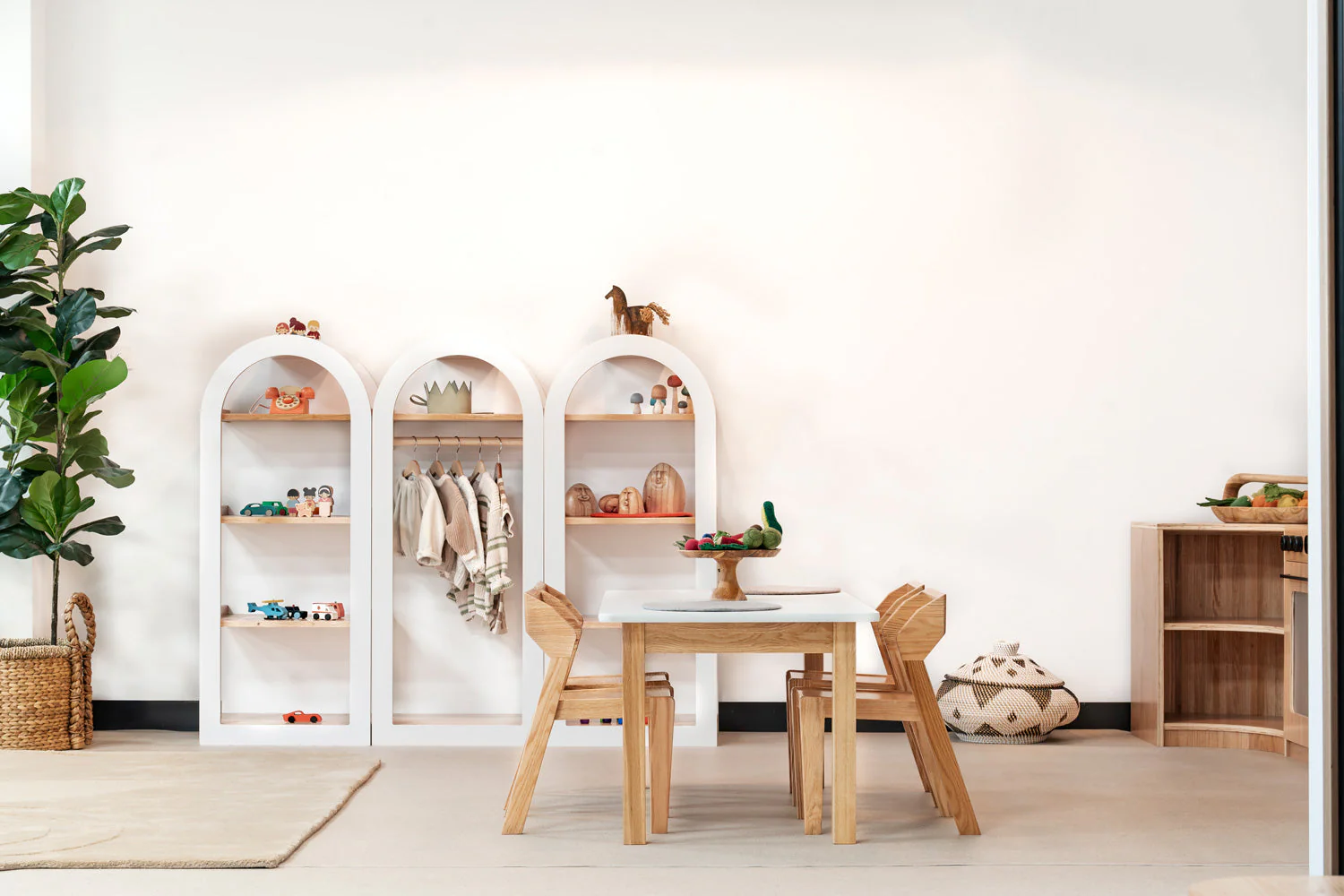 Arched Shelf (White + Natural) – 4-Tier Open Storage - Image 3