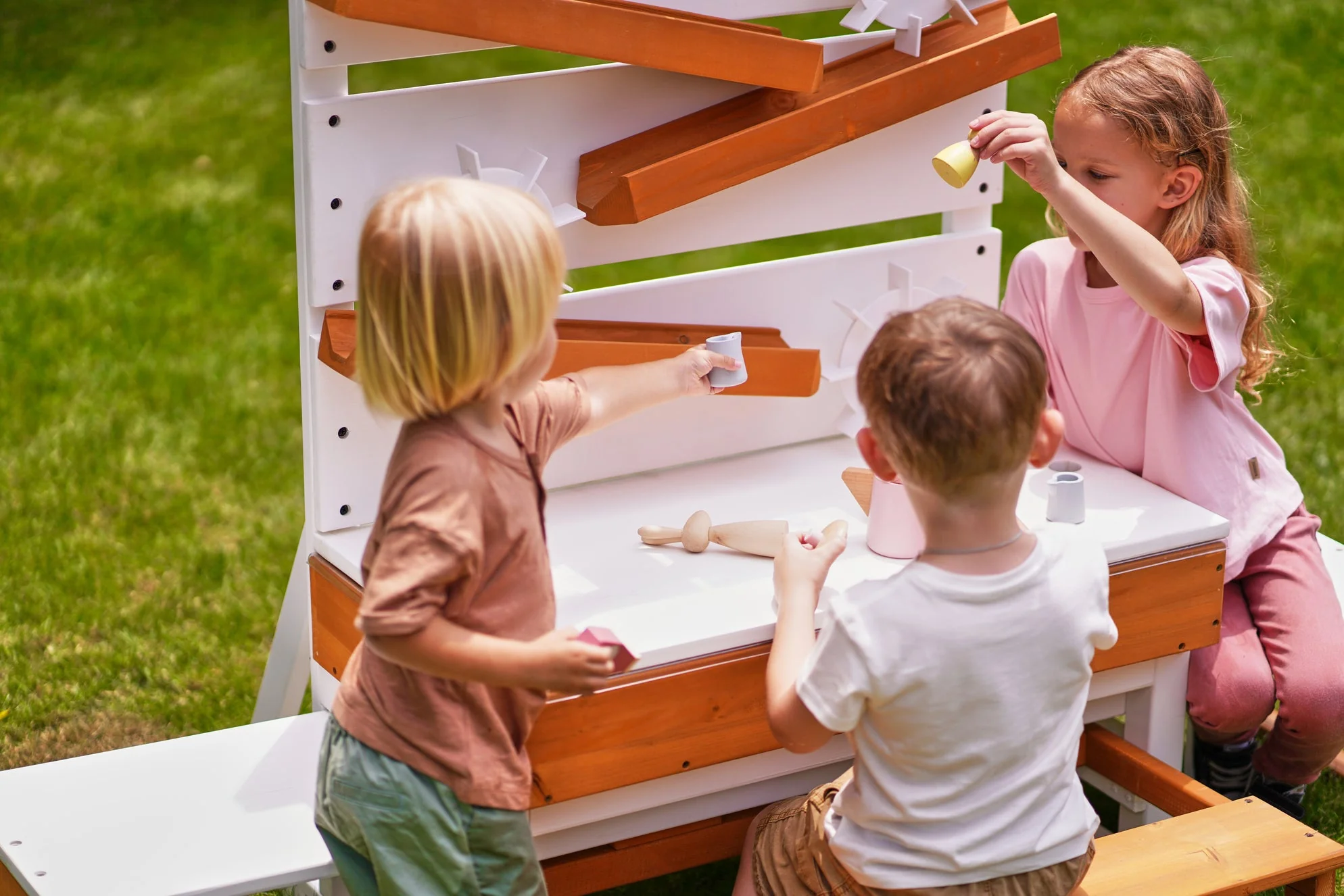 Avenlur Large Wooden Water Table – Multi-Level Sensory Play Station - Image 12