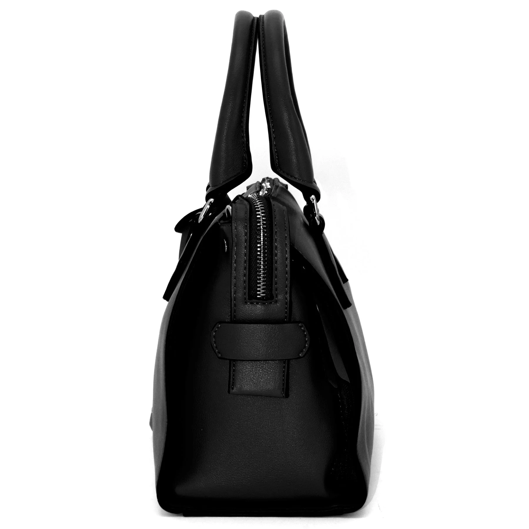 Bella - Image 21