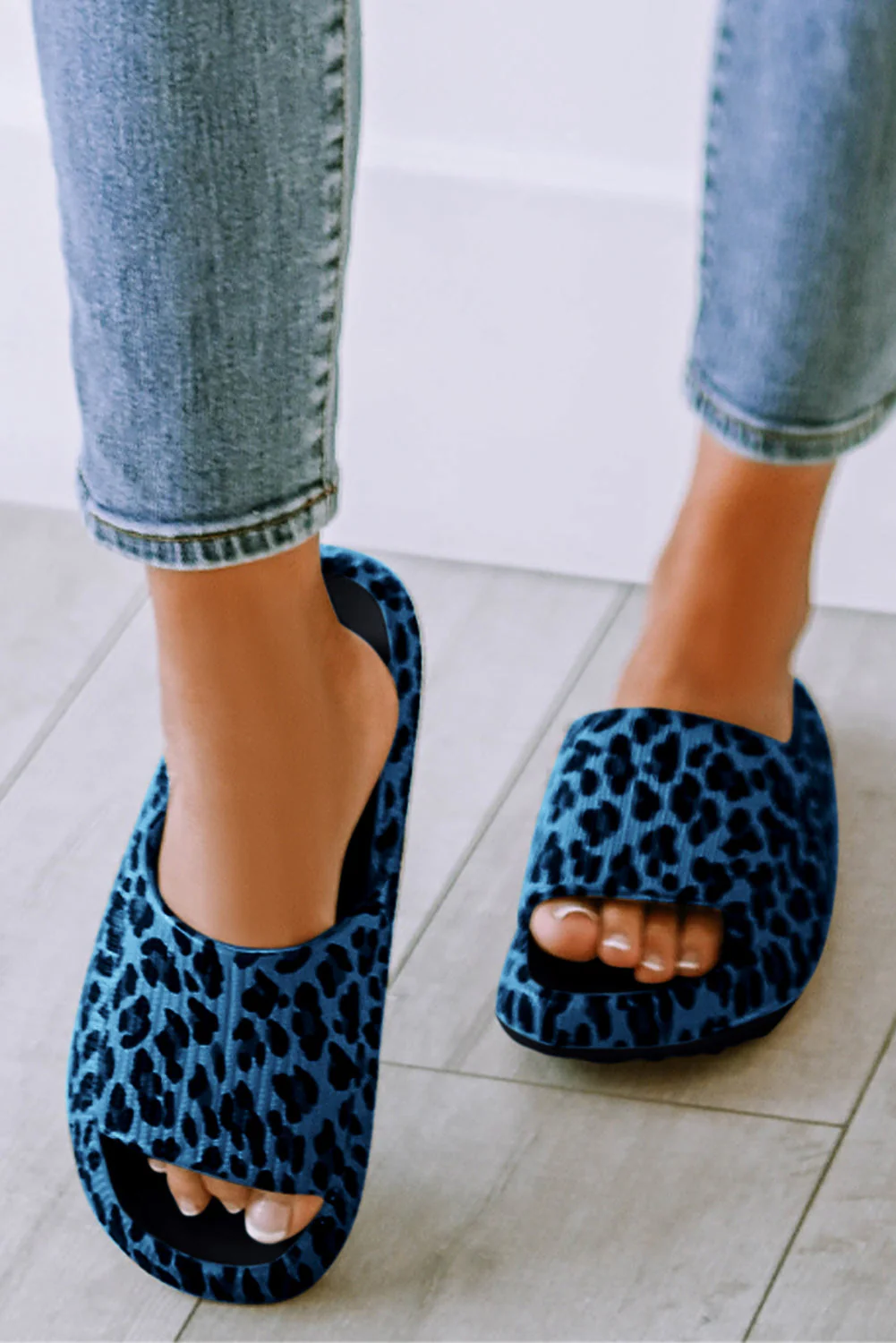 Threaded Pear Bellamy Sole Slip On Slippers - Image 8