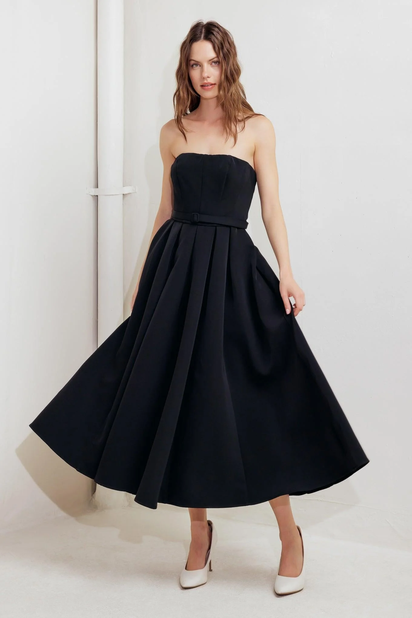 Black Tie Muse Woven Midi Dress