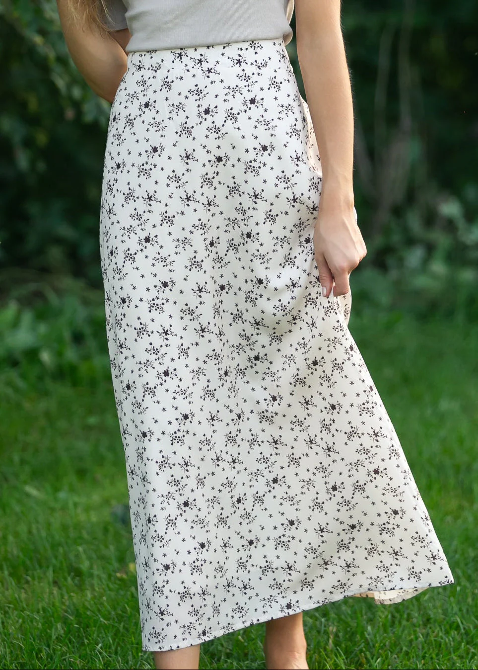 Braylyn Brown Floral Midi Skirt - Image 24