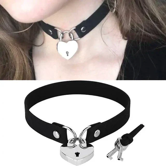 Chic Leather Collar - Image 18