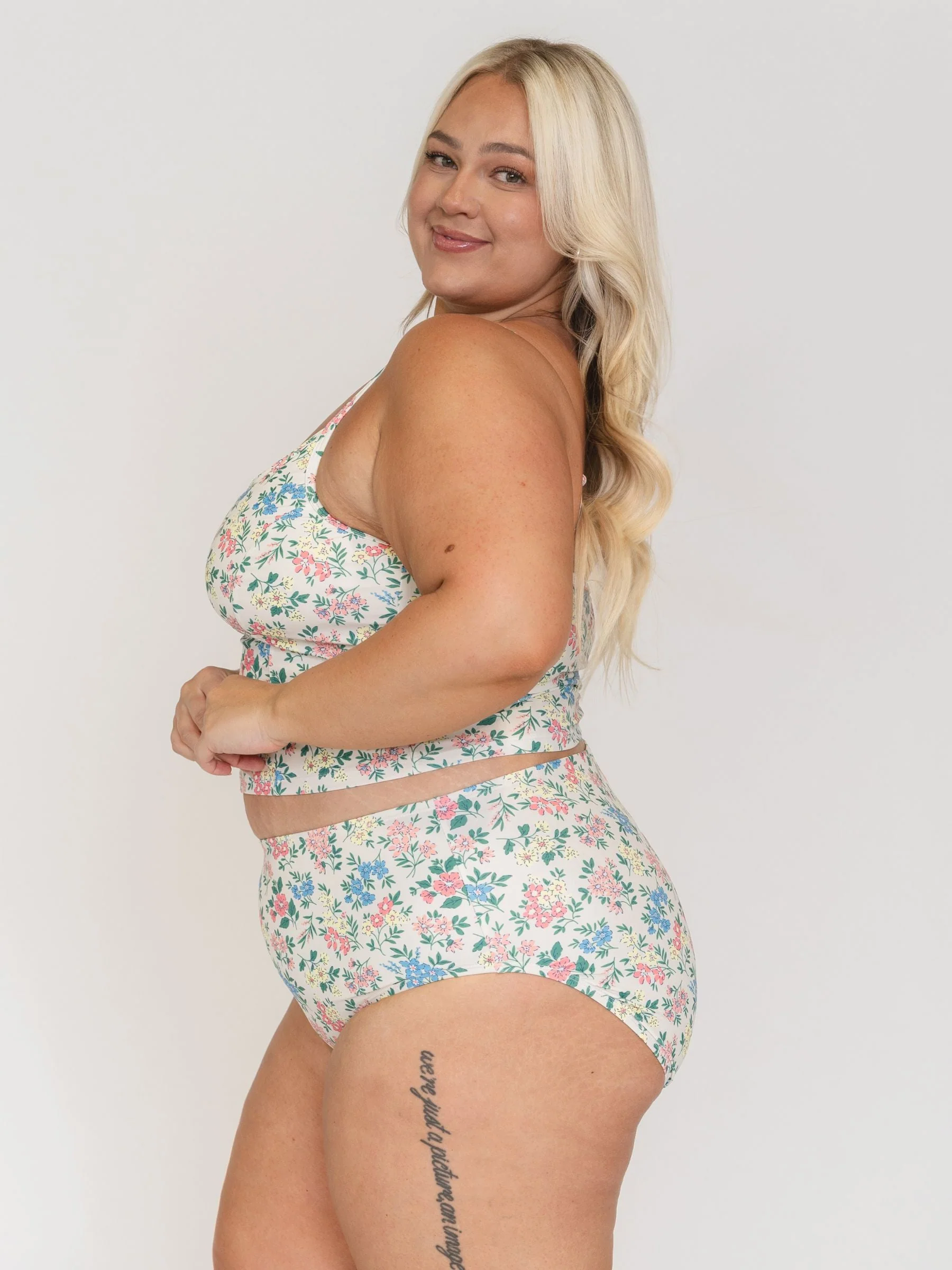 Claire Classic Crop Top - Image 8