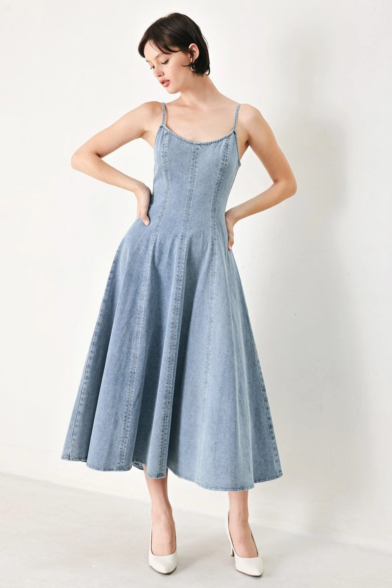 Cloud Ninette Denim Midi Dress - Image 4