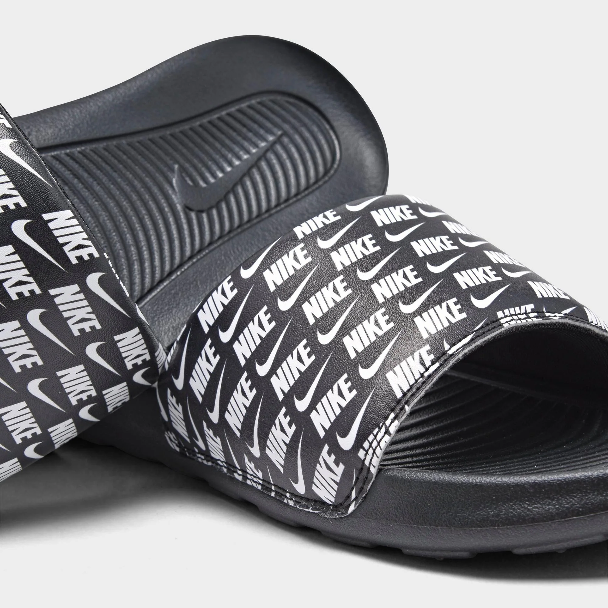 [cn9678-006] Mens Nike Victori One Print Slides - Image 3