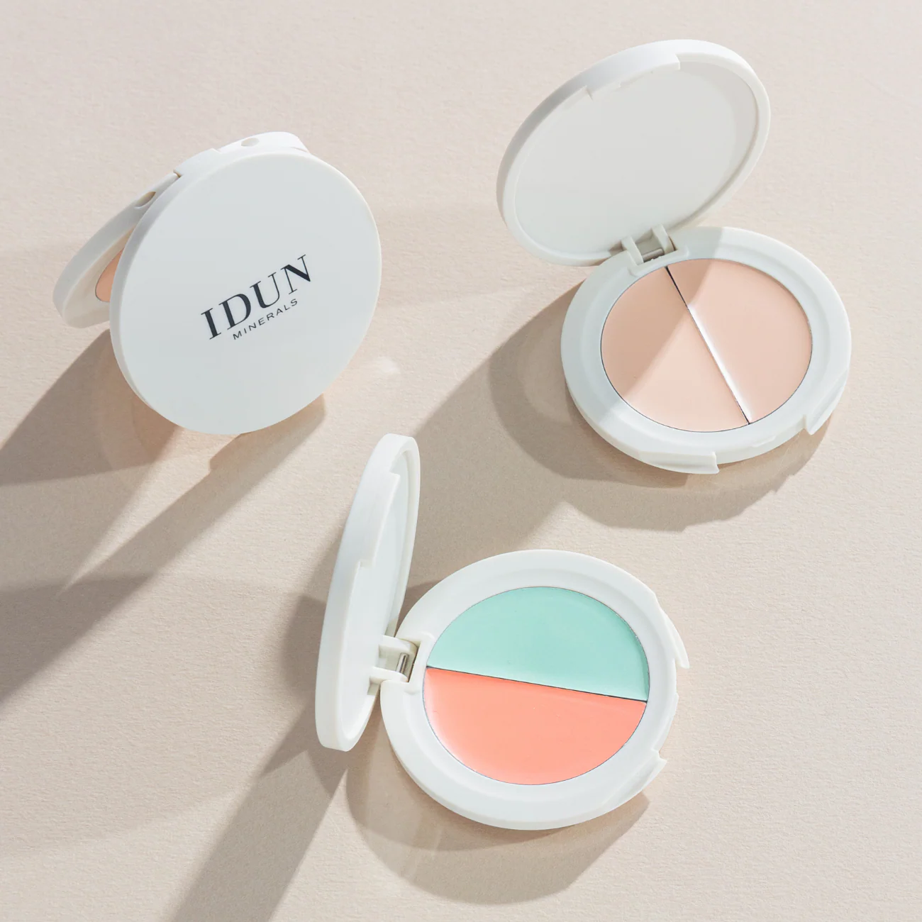 Colour Correcting Duo Concealer - Image 4