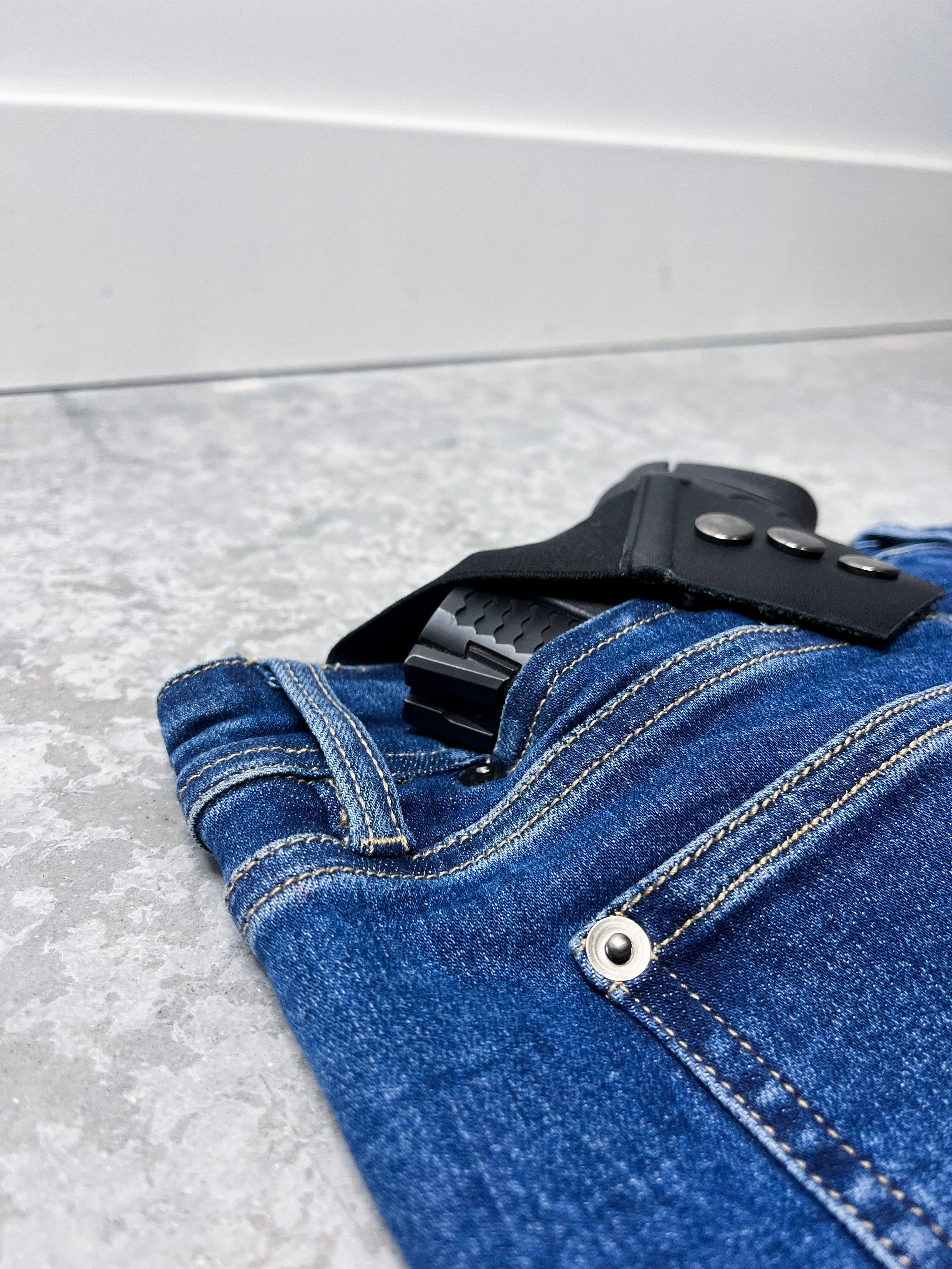 Dark Alley CCW Skinny Light Jeans - Image 4