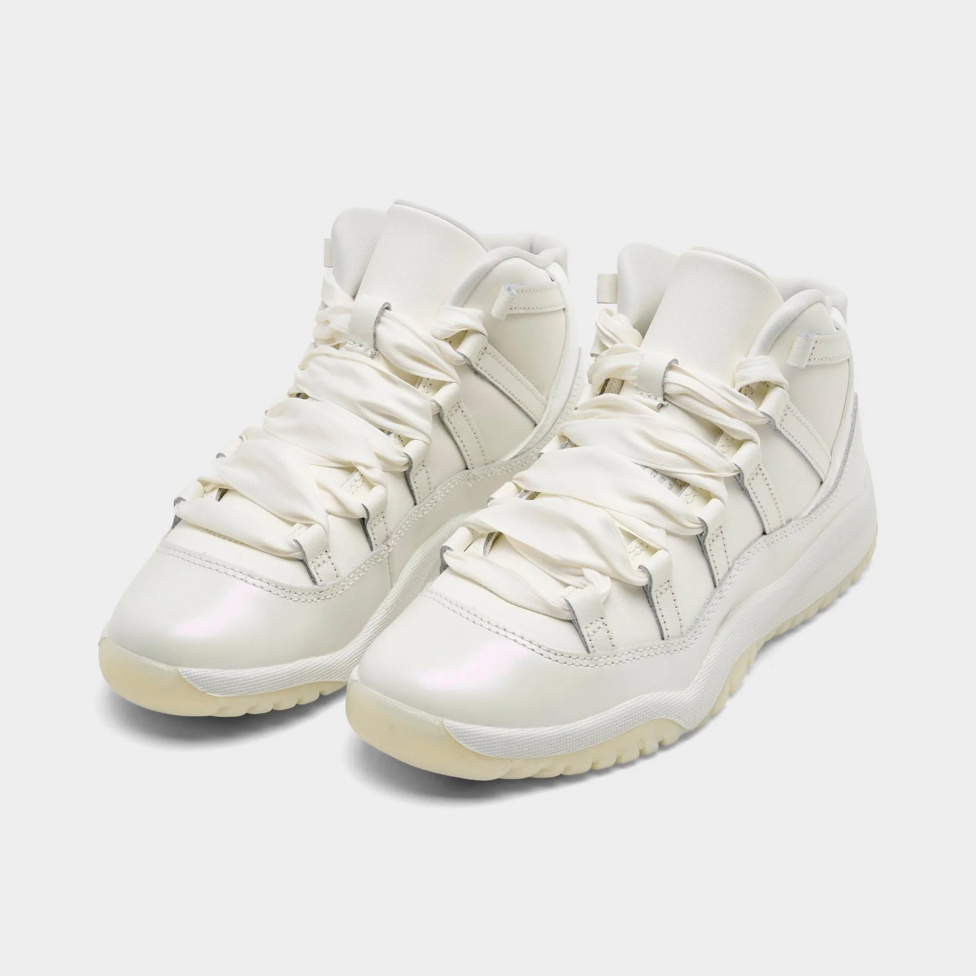 [do3857-110] Preschool Air Jordan Retro 11 'pearl (ps)' - Image 2