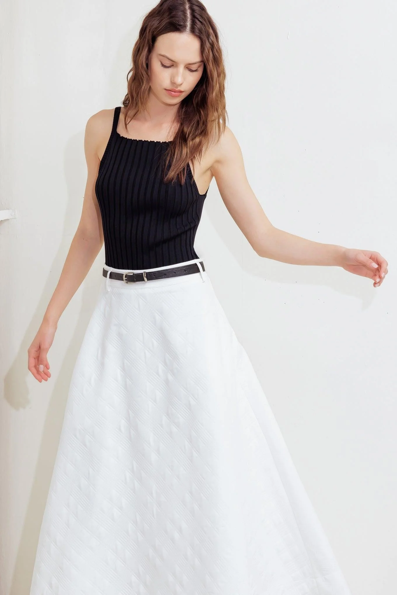 Downtown Ease Woven Midi Skirt - Image 5