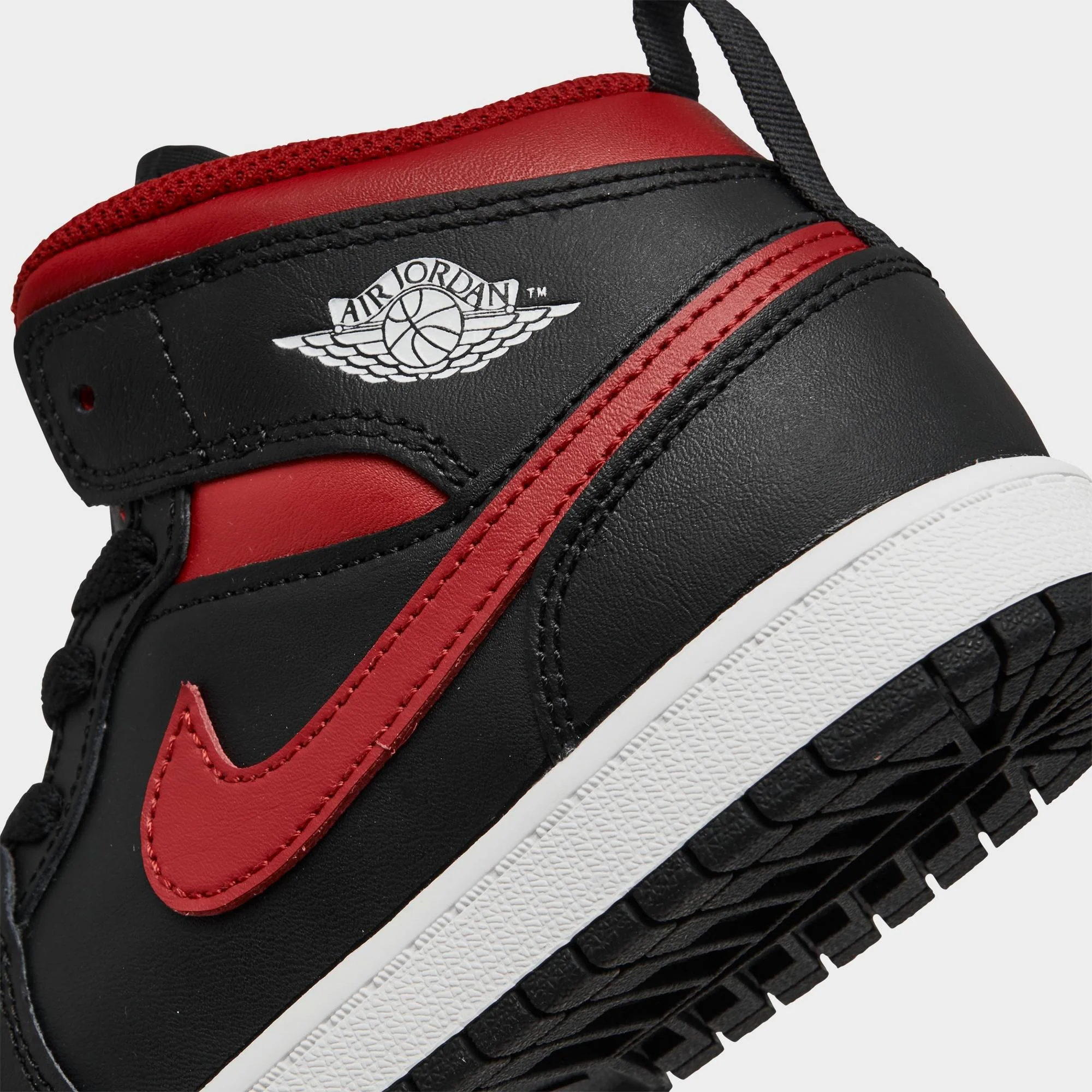 [dq8424-067] Preschool Air Jordan Retro 1 Mid 'bred Twist' - Image 3