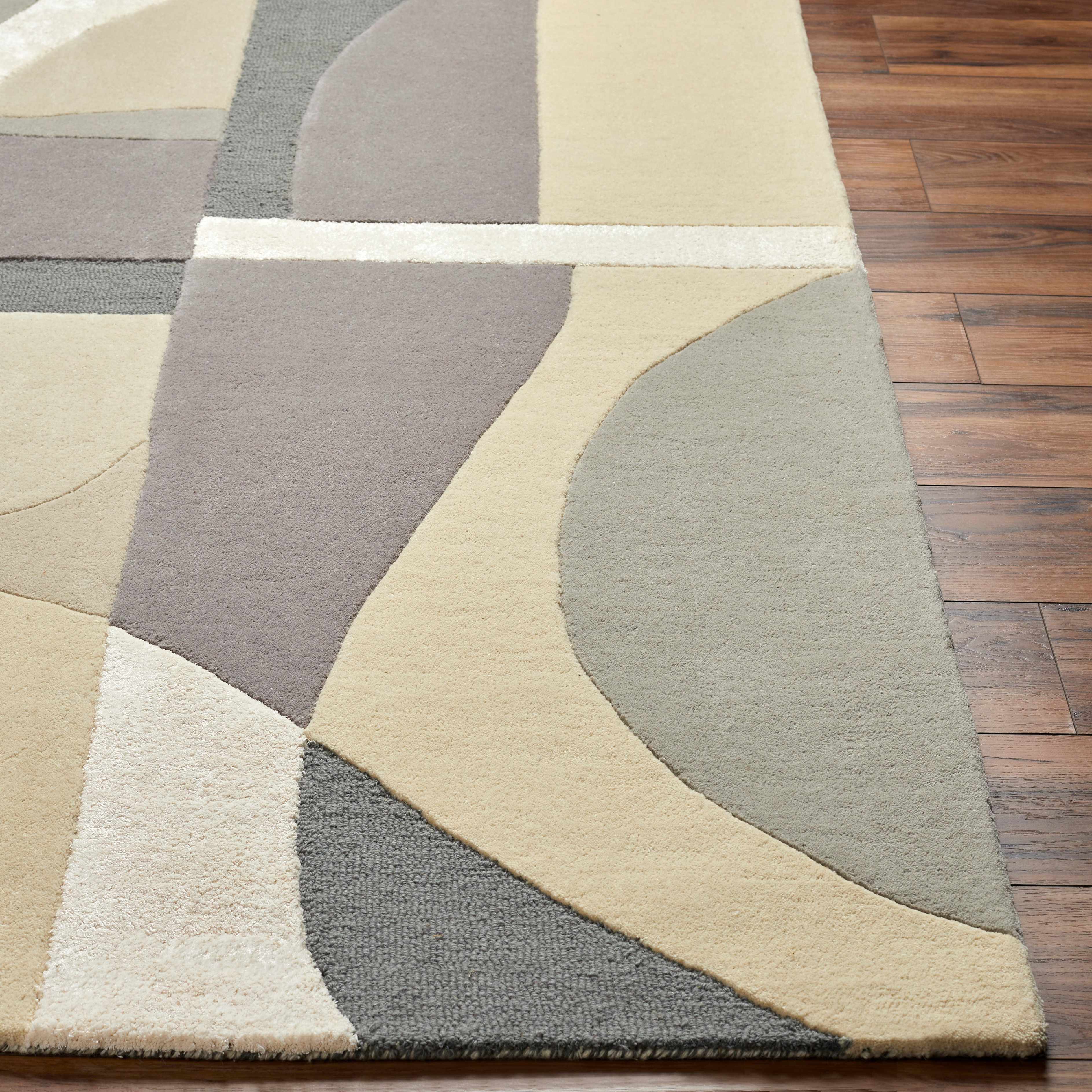 Duru Area Rug - Image 3