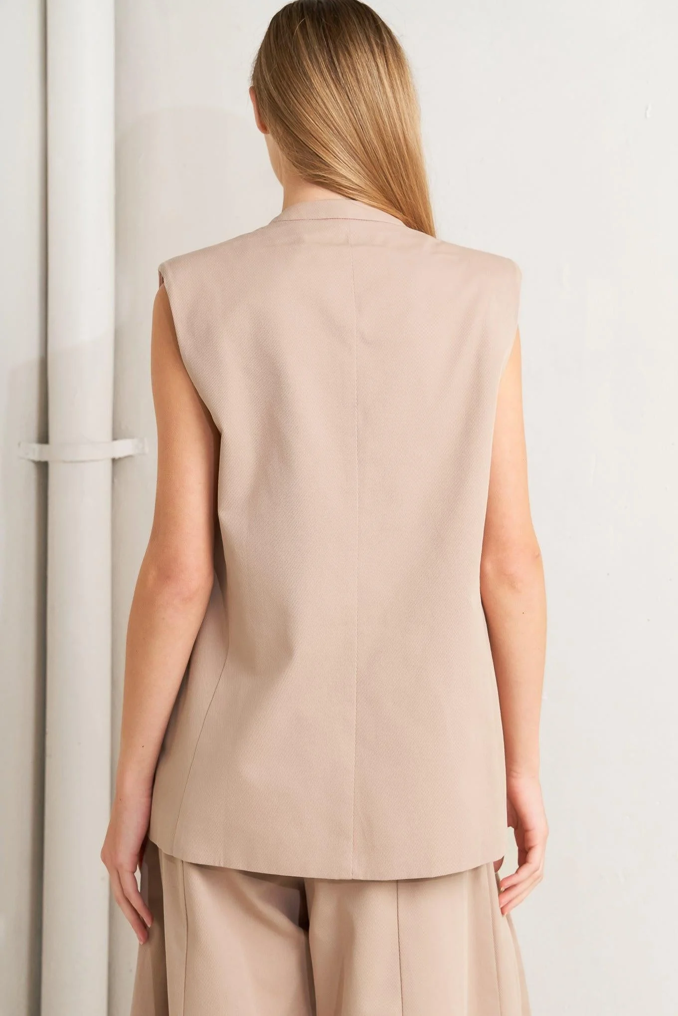 Elegant Pleat Woven Midi Vest - Image 2