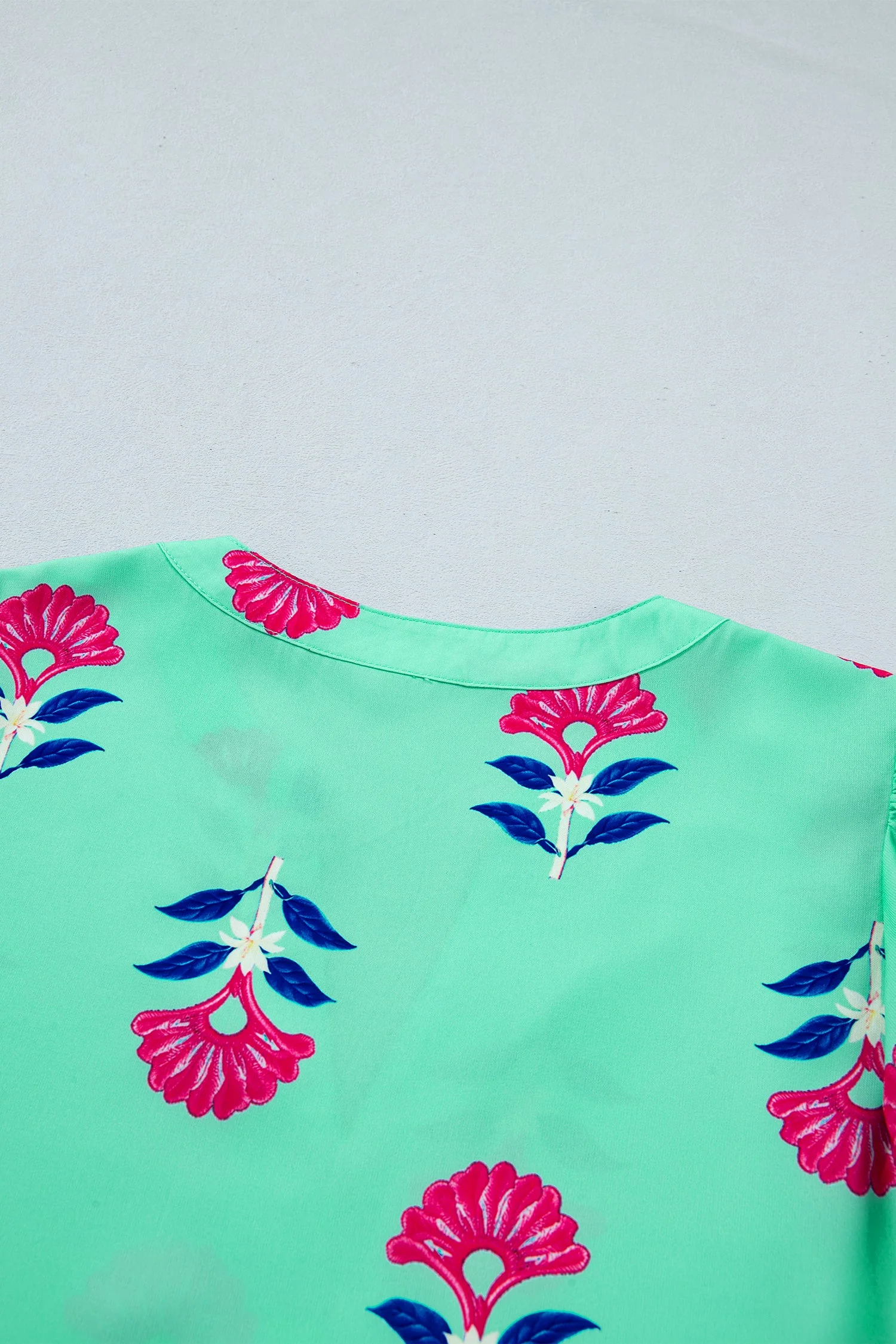 Threaded Pear Gianna Floral Flutter Sleeve Blouse - Image 8