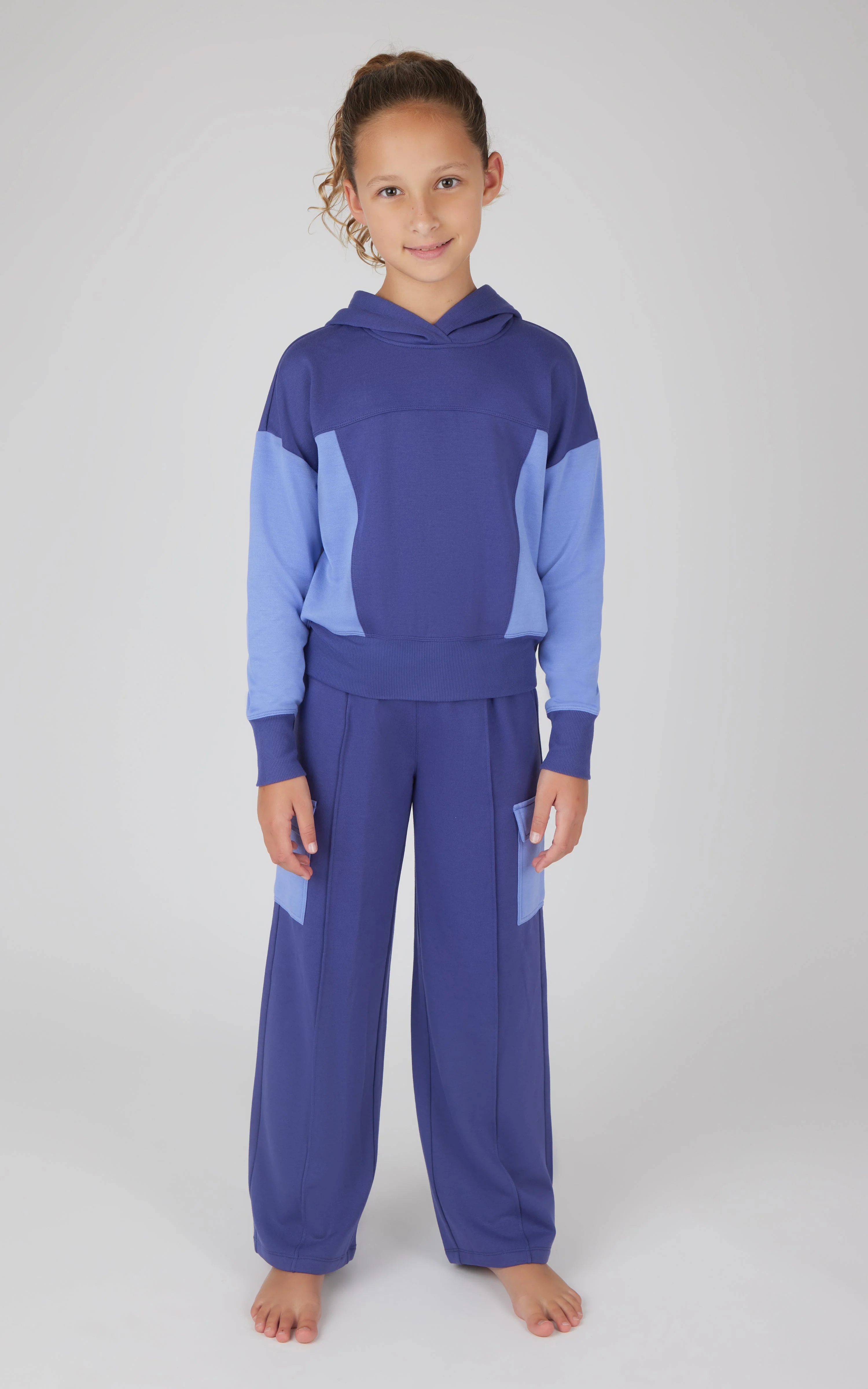 Girls 2 PC Terry Brushed Color Block Sweatshirt and Wide Leg Sweatpant - Image 10