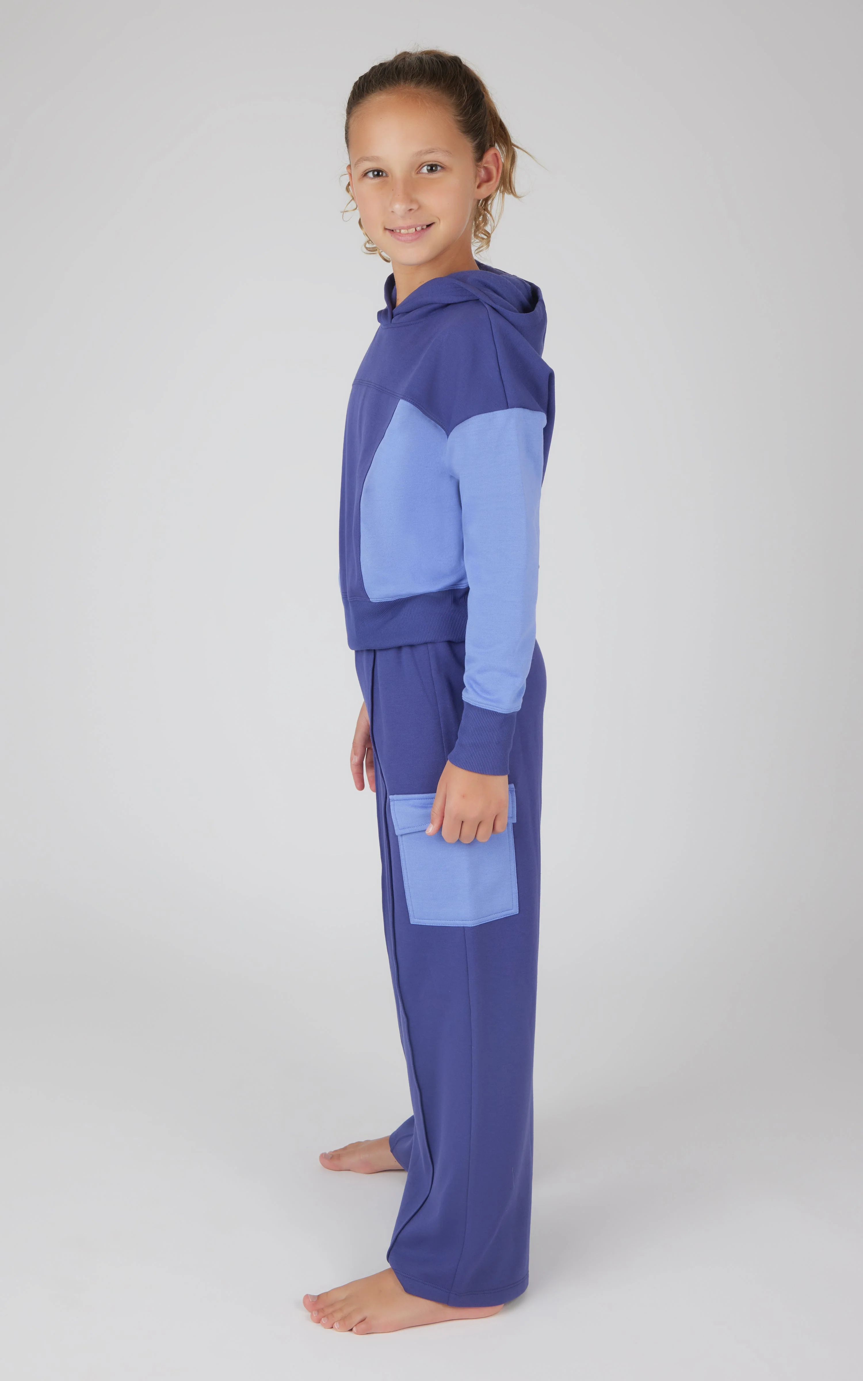 Girls 2 PC Terry Brushed Color Block Sweatshirt and Wide Leg Sweatpant - Image 11