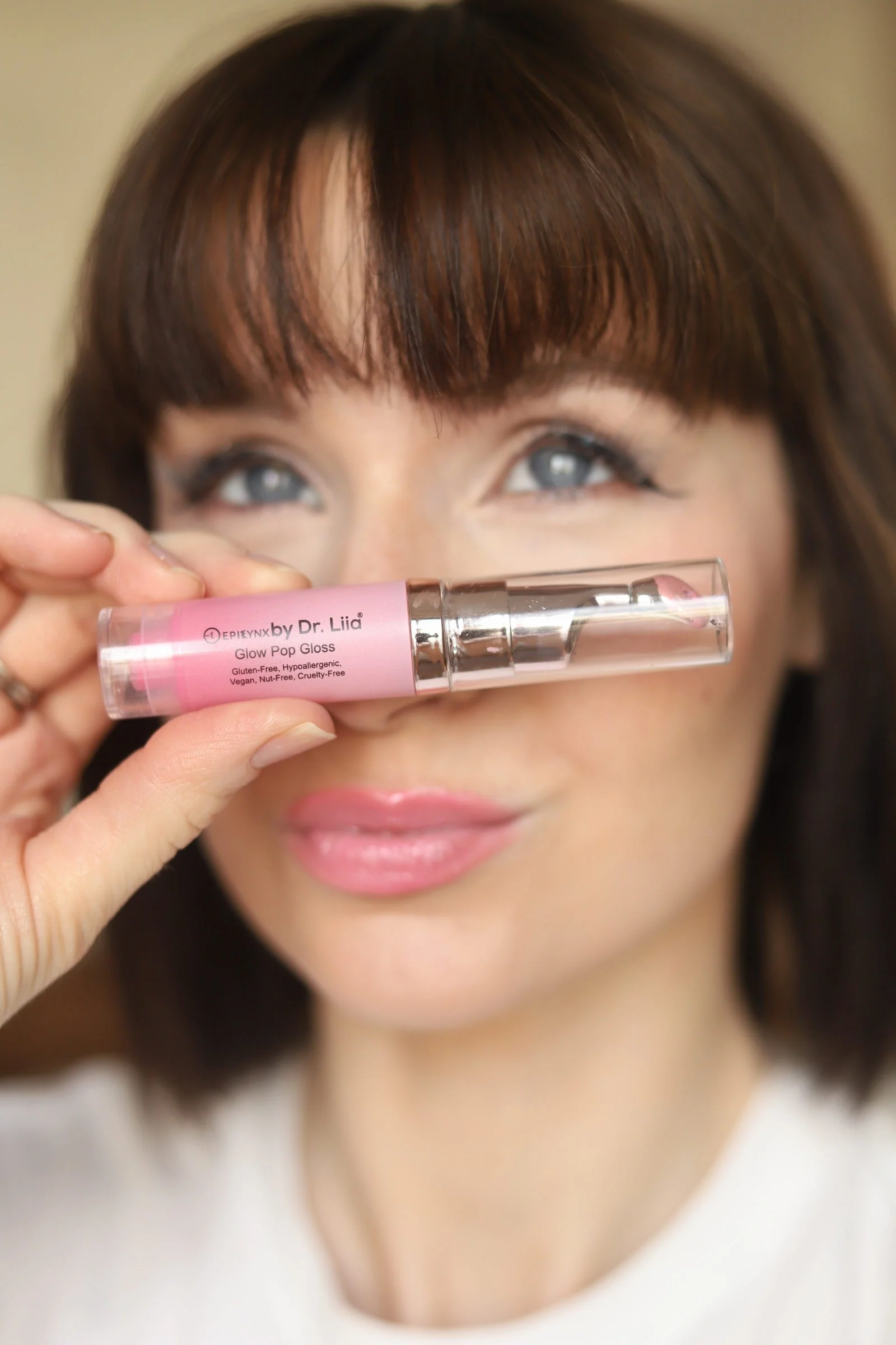 Glow Pop Gloss & Lip Treatment – Radiant Shine & pH Color-Shift - Image 3