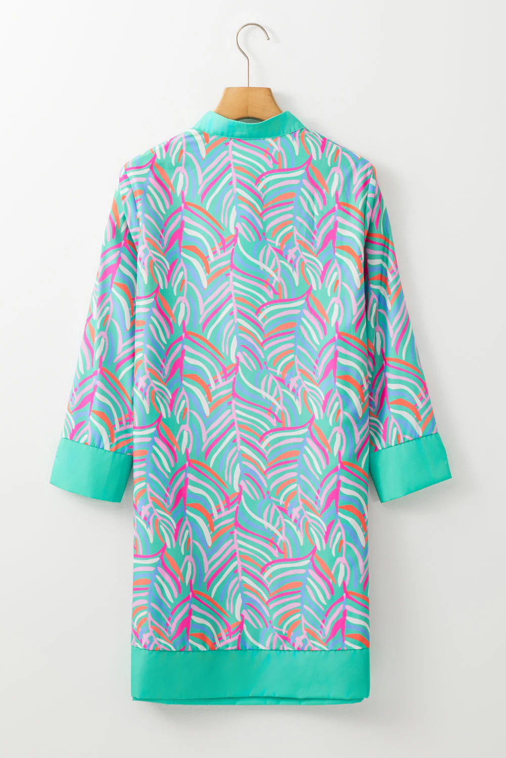 Green Abstract Print Split Neck Bracelet Sleeve Shift Dress - Image 6