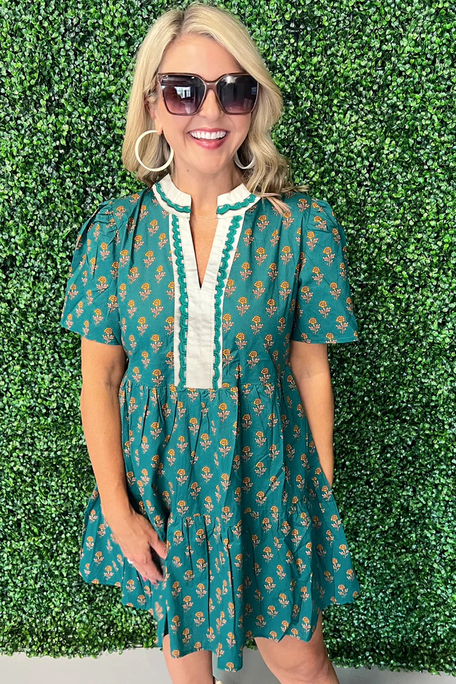 Green Contrast Trim V Neck Short Sleeve Floral Dress - Image 8