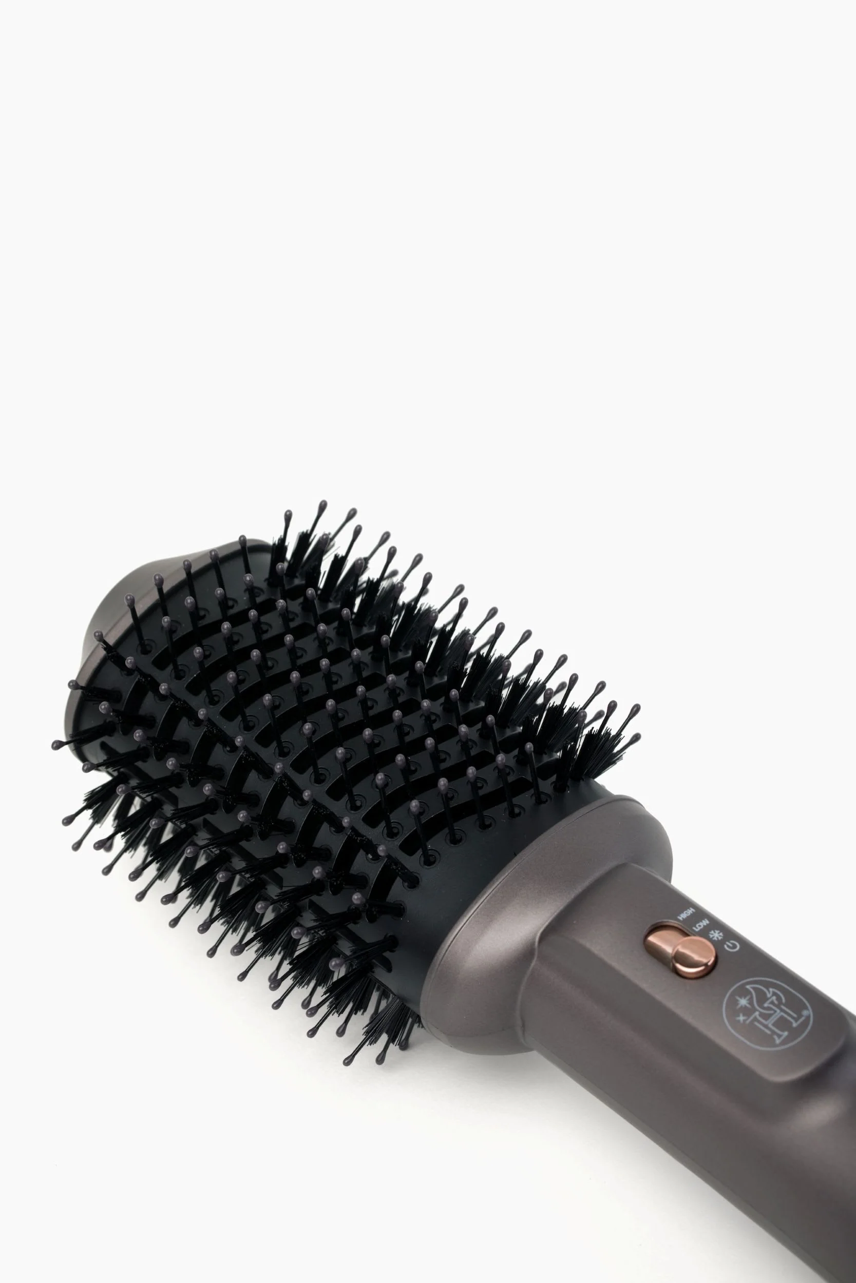 HAUTENESS - 4-in-1 Blowout Brush Hair Dryer – Hot Air Brush for Drying, Straightening & Volume - Image 3
