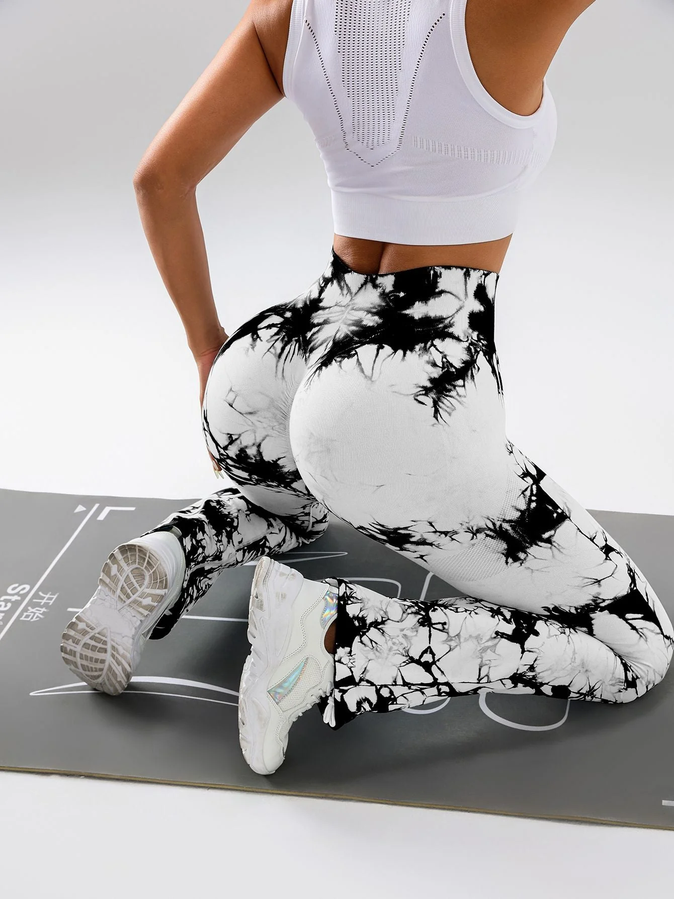 High-Waist Tummy Control Flare Yoga Pants For Women, Tie-Dye Stretch Slimming Bootcut Workout Pants, Fitness & Sports Activewear - Image 3