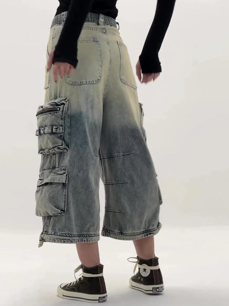 High - Waisted Ombre Cargo Jeans With Multiple Pockets - Image 4