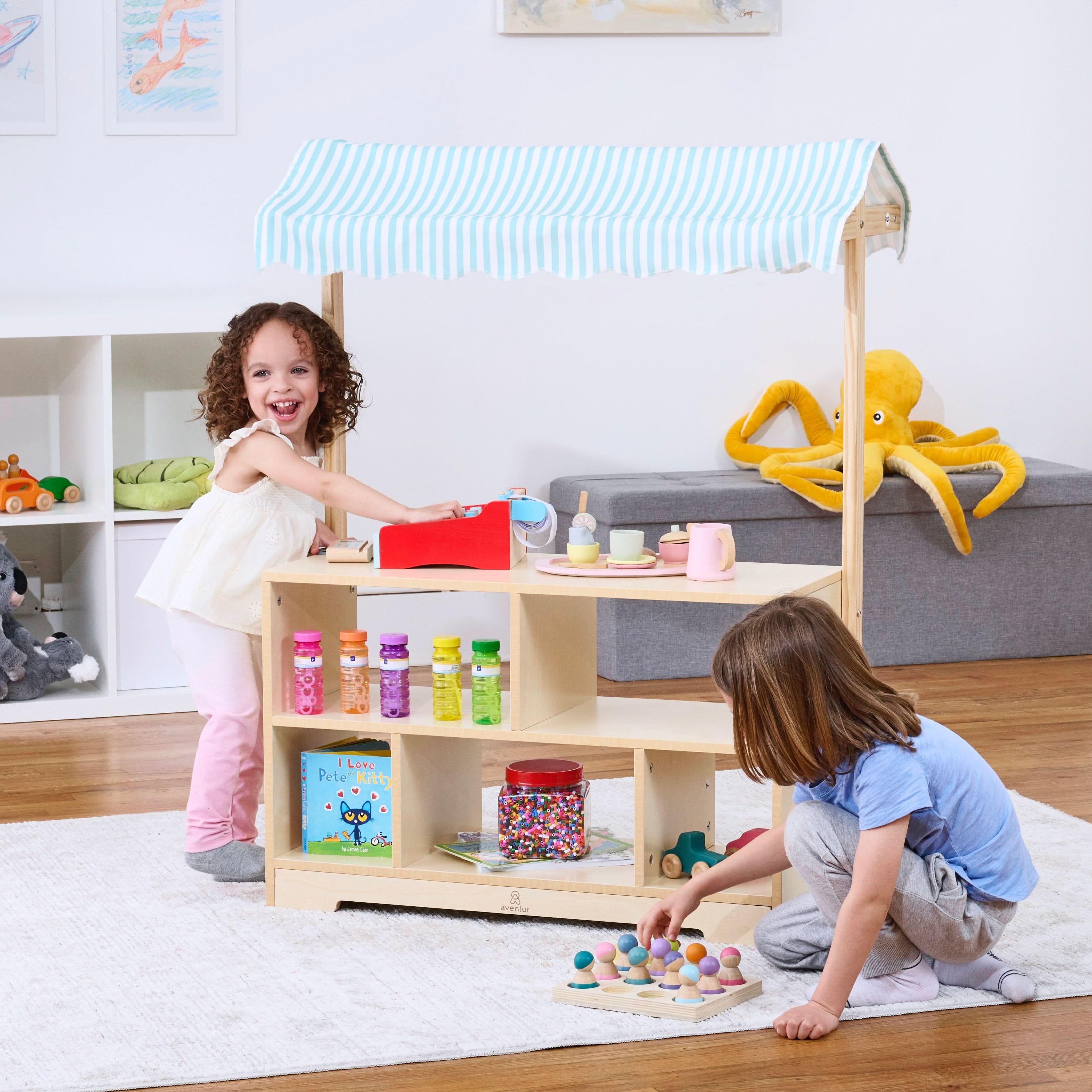 Holly Wooden Market Stand – Kids’ Pretend Play Shop & Display Shelf - Image 10