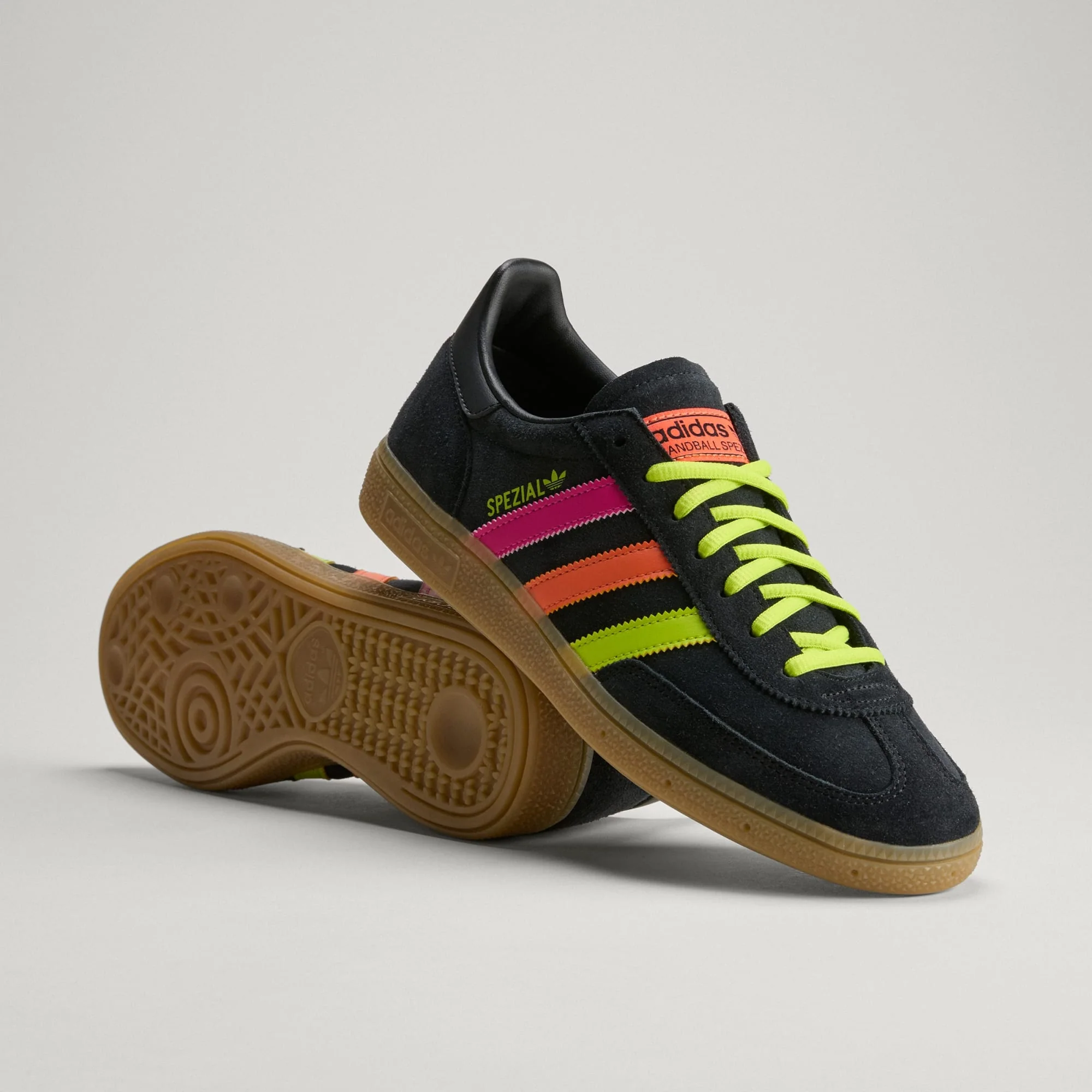 [HQ9440] Mens adidas Handball Spezial 'FIFA World Cup 2026 Peru' - Image 2
