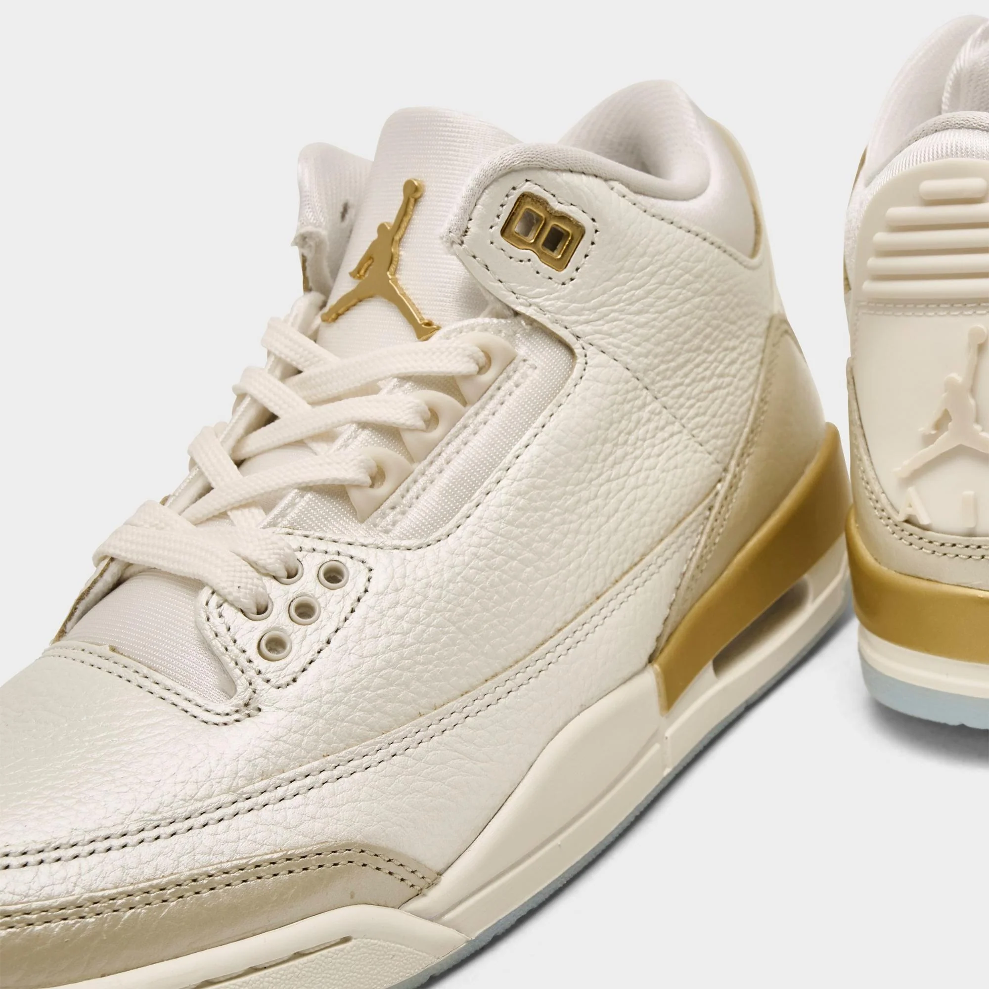 [ib2255-100] Womens Air Jordan Retro 3 'champagne and Oysters - Image 3