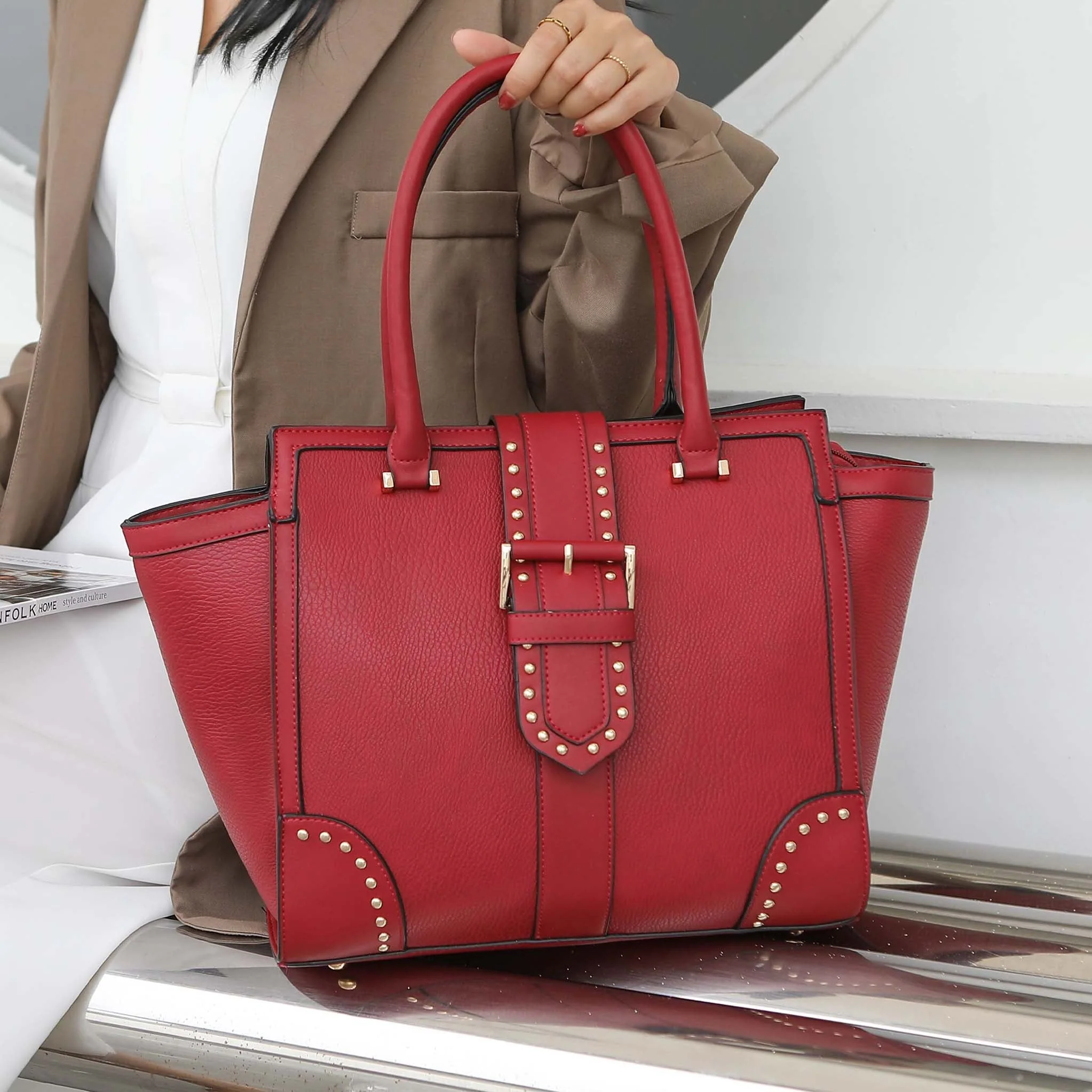 Ilana Shoulder Bag - Image 2