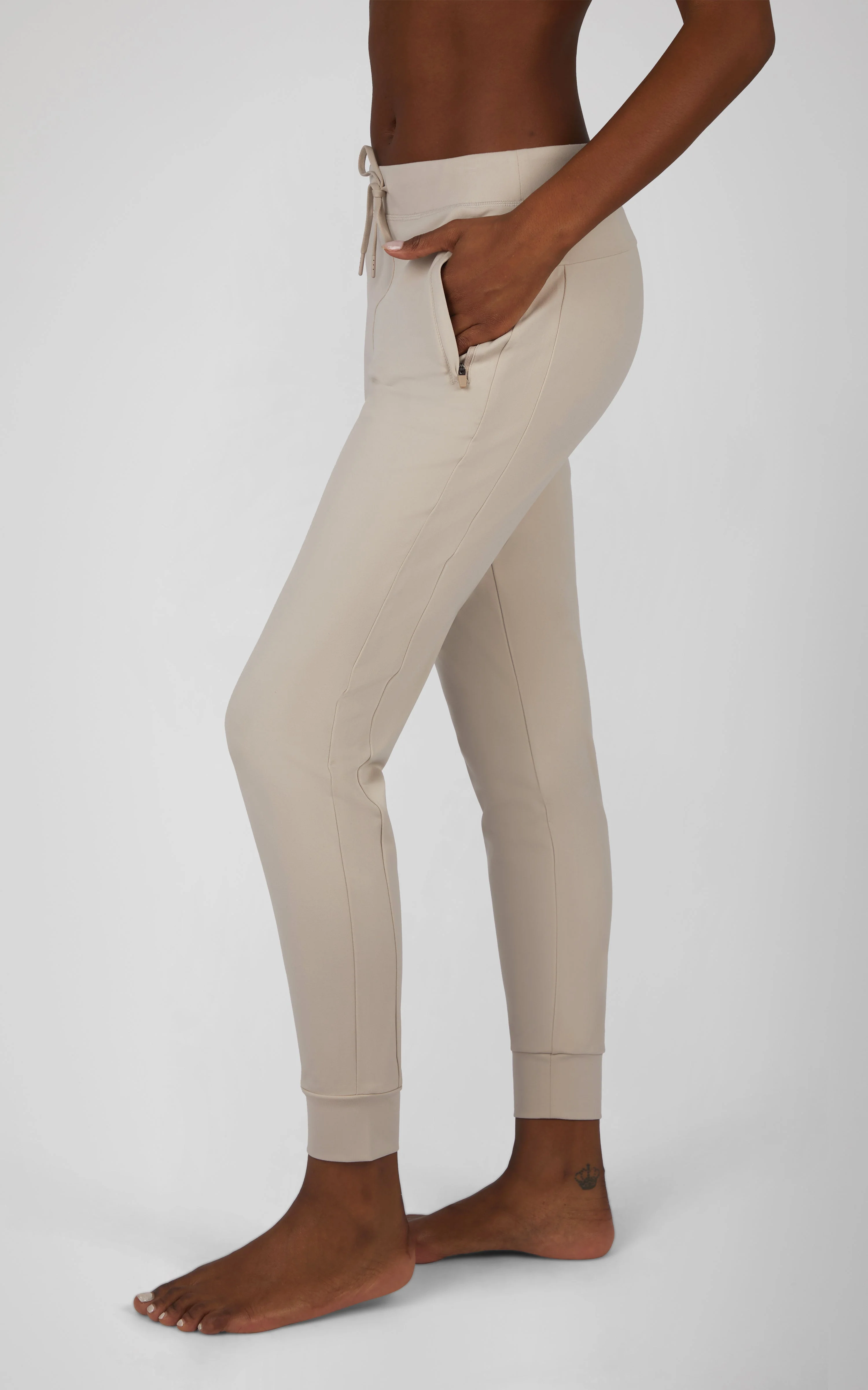 Lux Avenue Side Pocket Jogger - Image 27