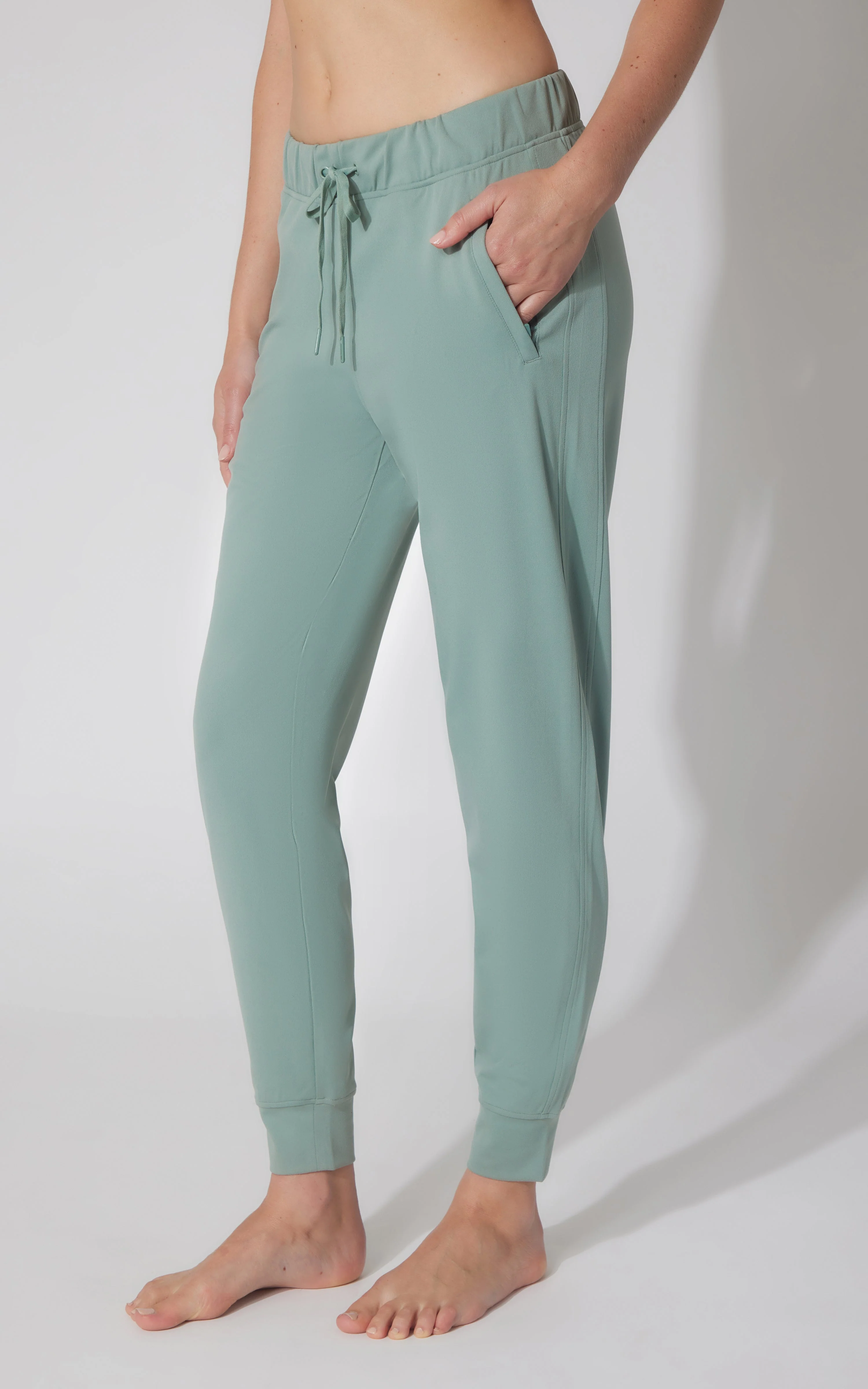 Lux Avenue Side Pocket Jogger - Image 34