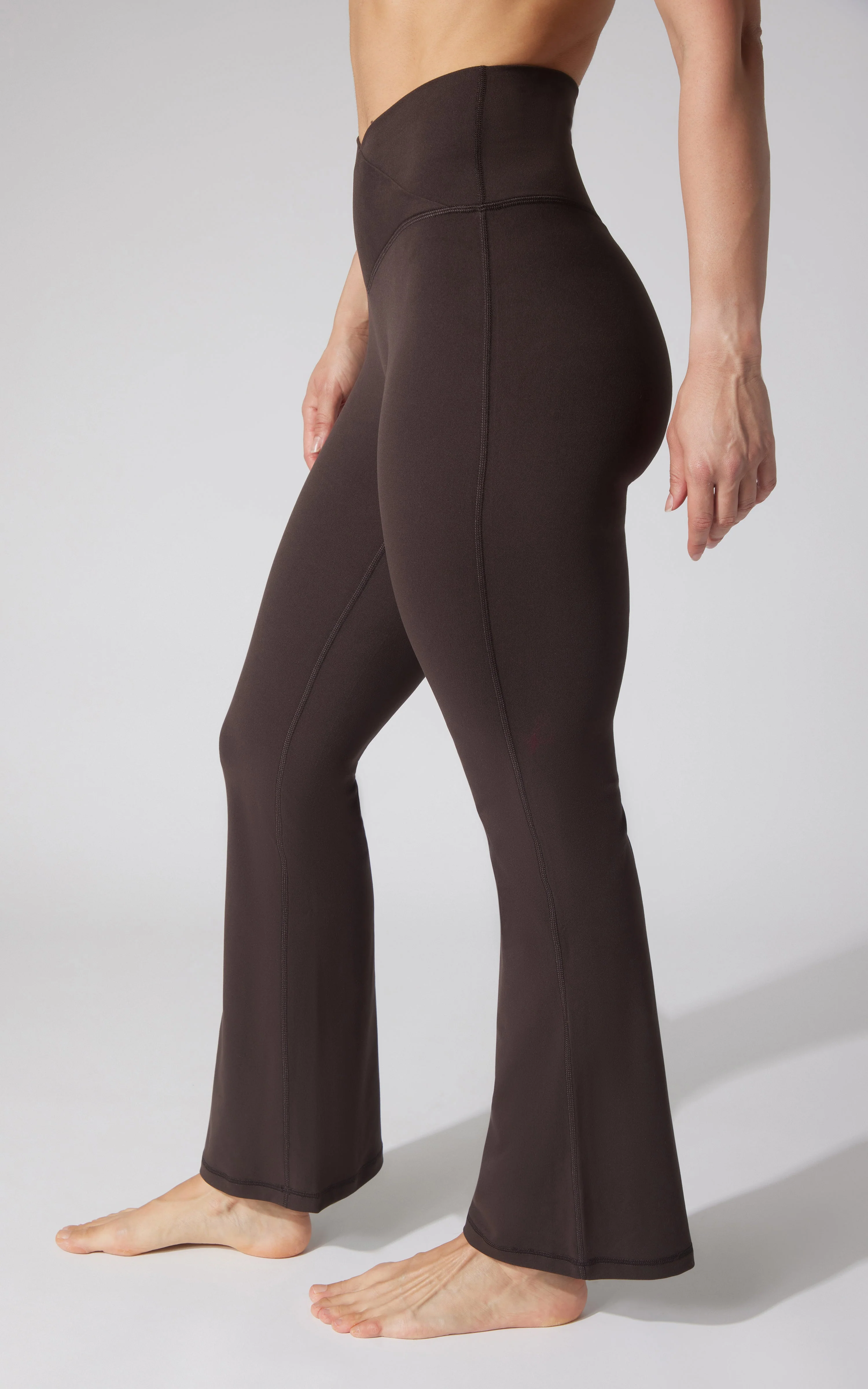 Lux Sophia 29.5" Crossover Flare Pant - Image 16