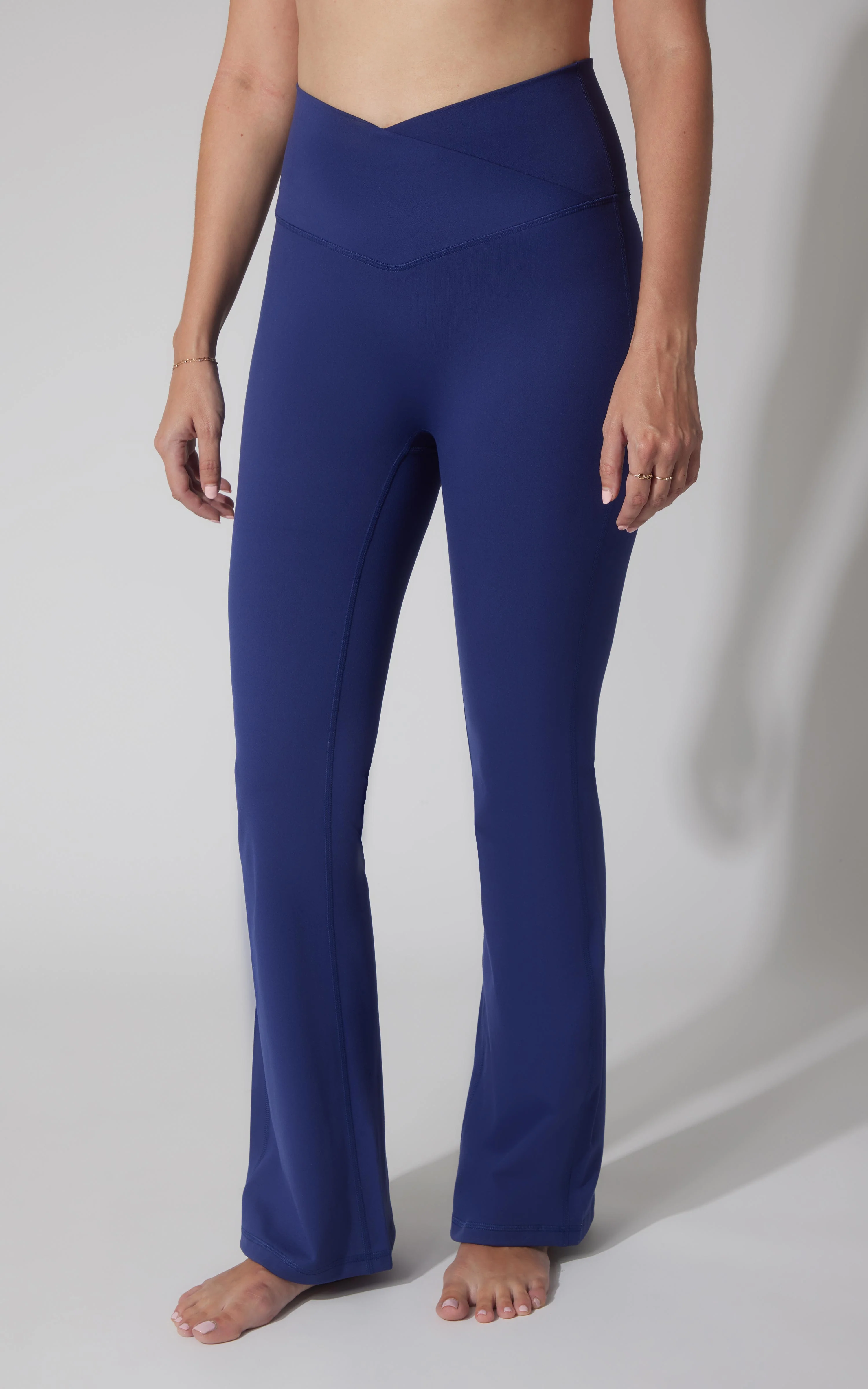 Lux Sophia 29.5" Crossover Flare Pant - Image 23