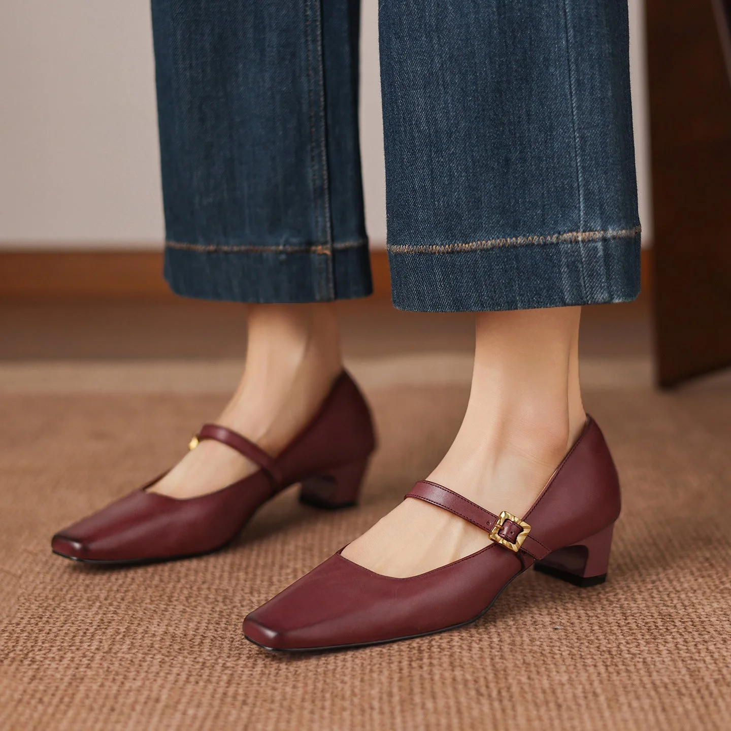 Mid-Heel Pumps - Full-Grain Leather Women's Classic Slip-On Court Shoes - Image 4
