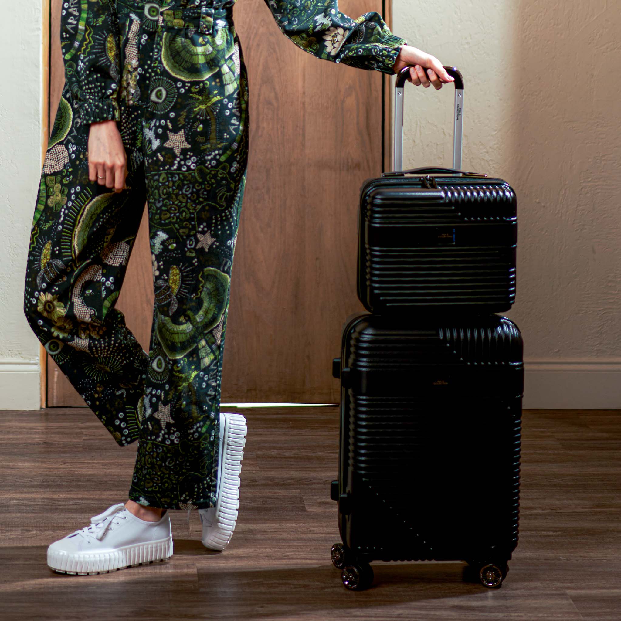Mykonos Carry-on Roller and Cosmetic Case Set - Image 2