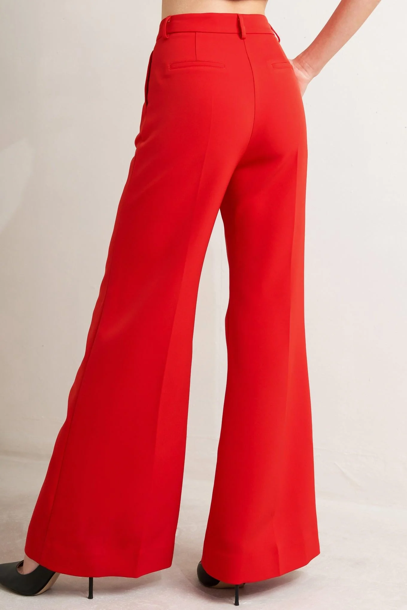 Noir Contour Woven Pants - Image 5