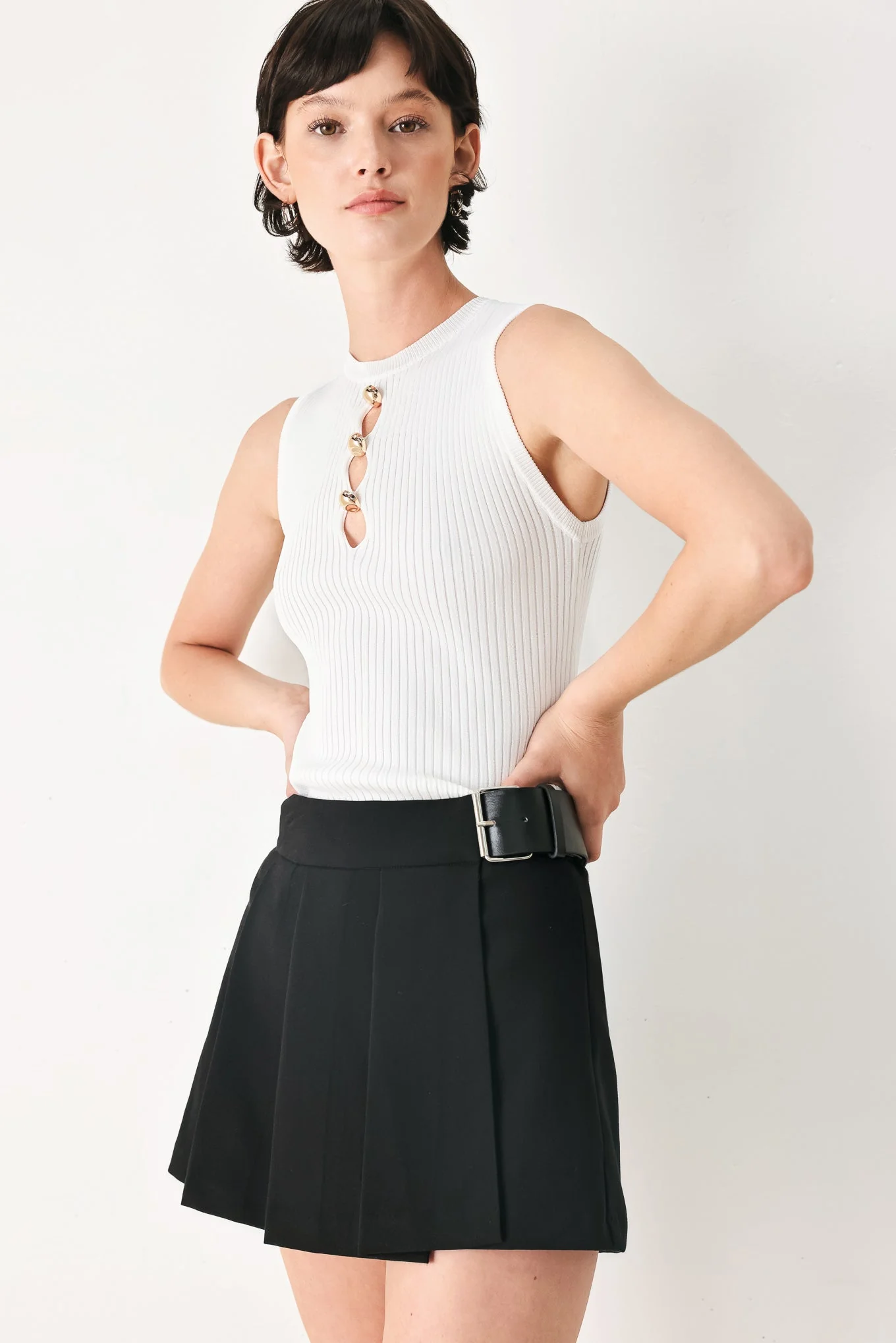 Noir Flirt Denim Skort - Image 6