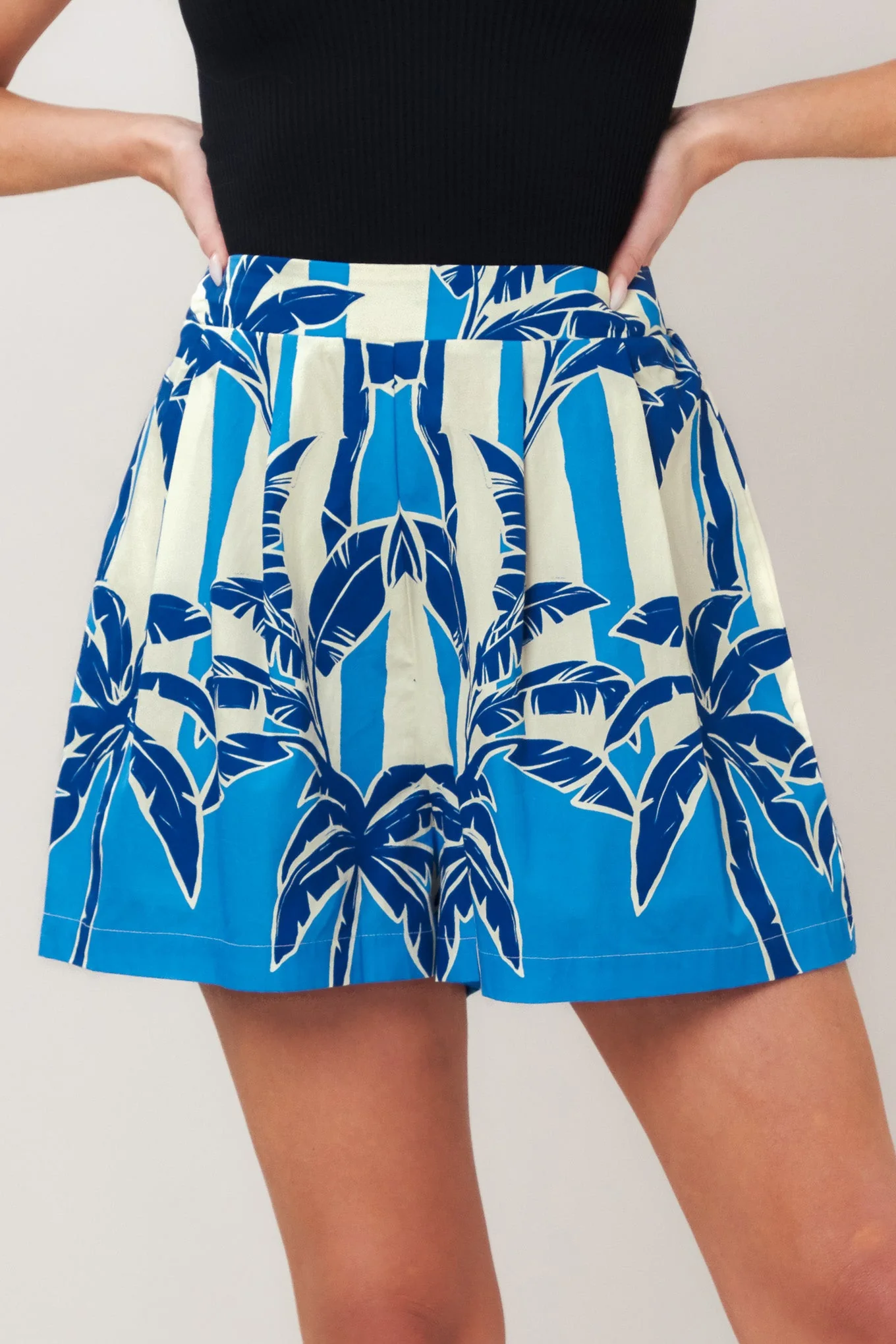 Noir Resort Woven Shorts - Image 7