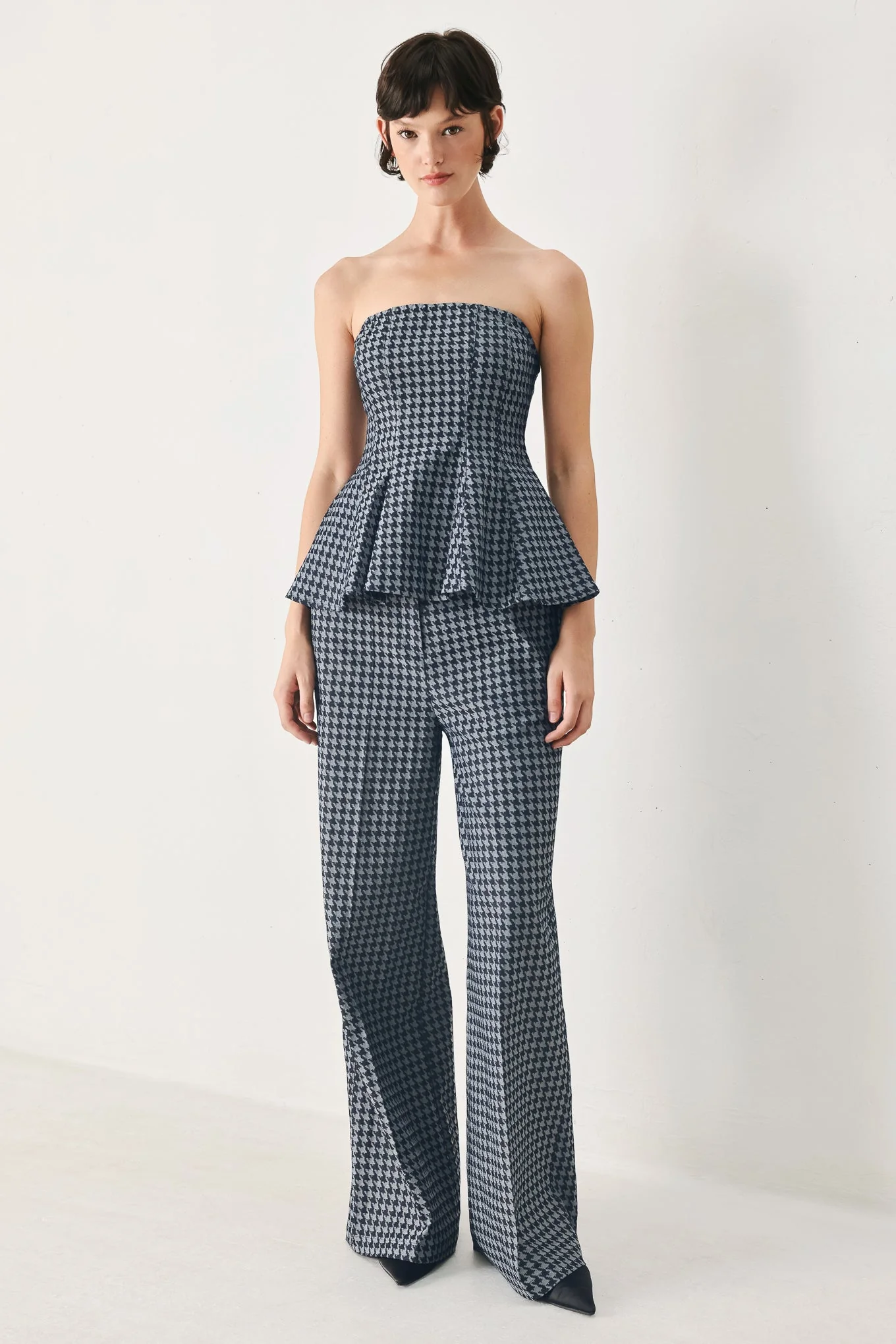 Noir Society Woven Tube Top - Image 2