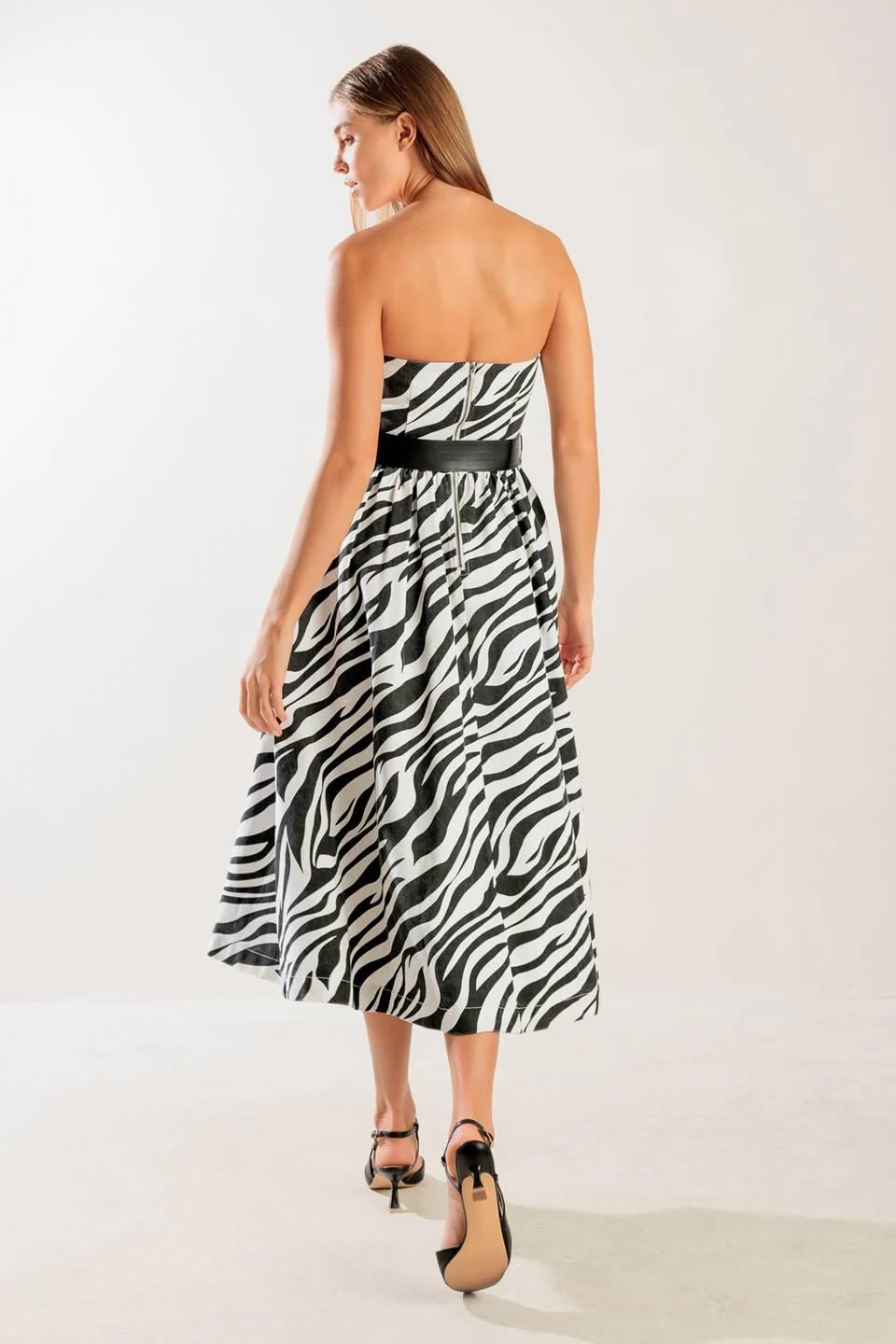Not So Ordinary Woven Midi Dress - Image 2