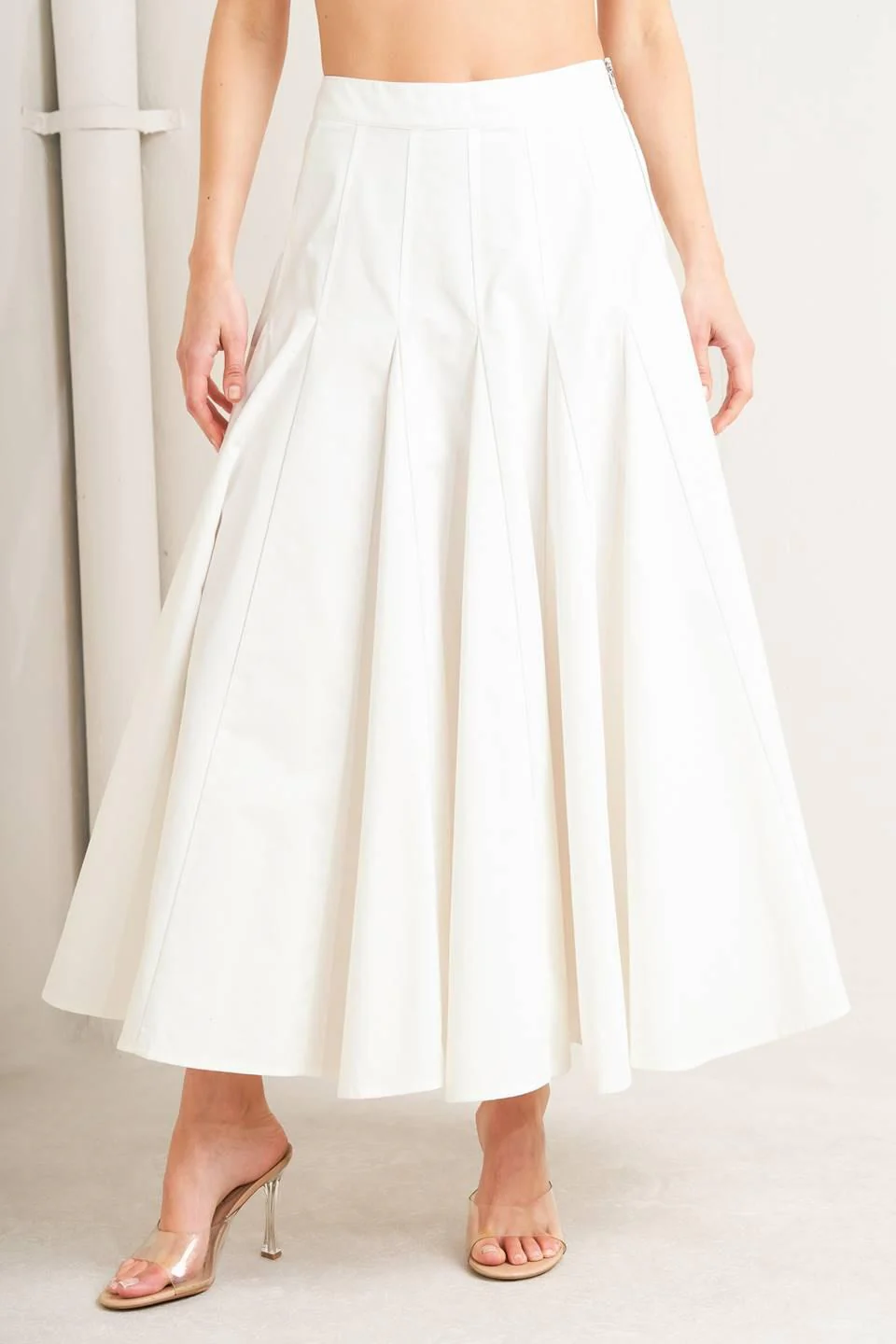 Pale Frame White Woven Circle Skirt - Image 5