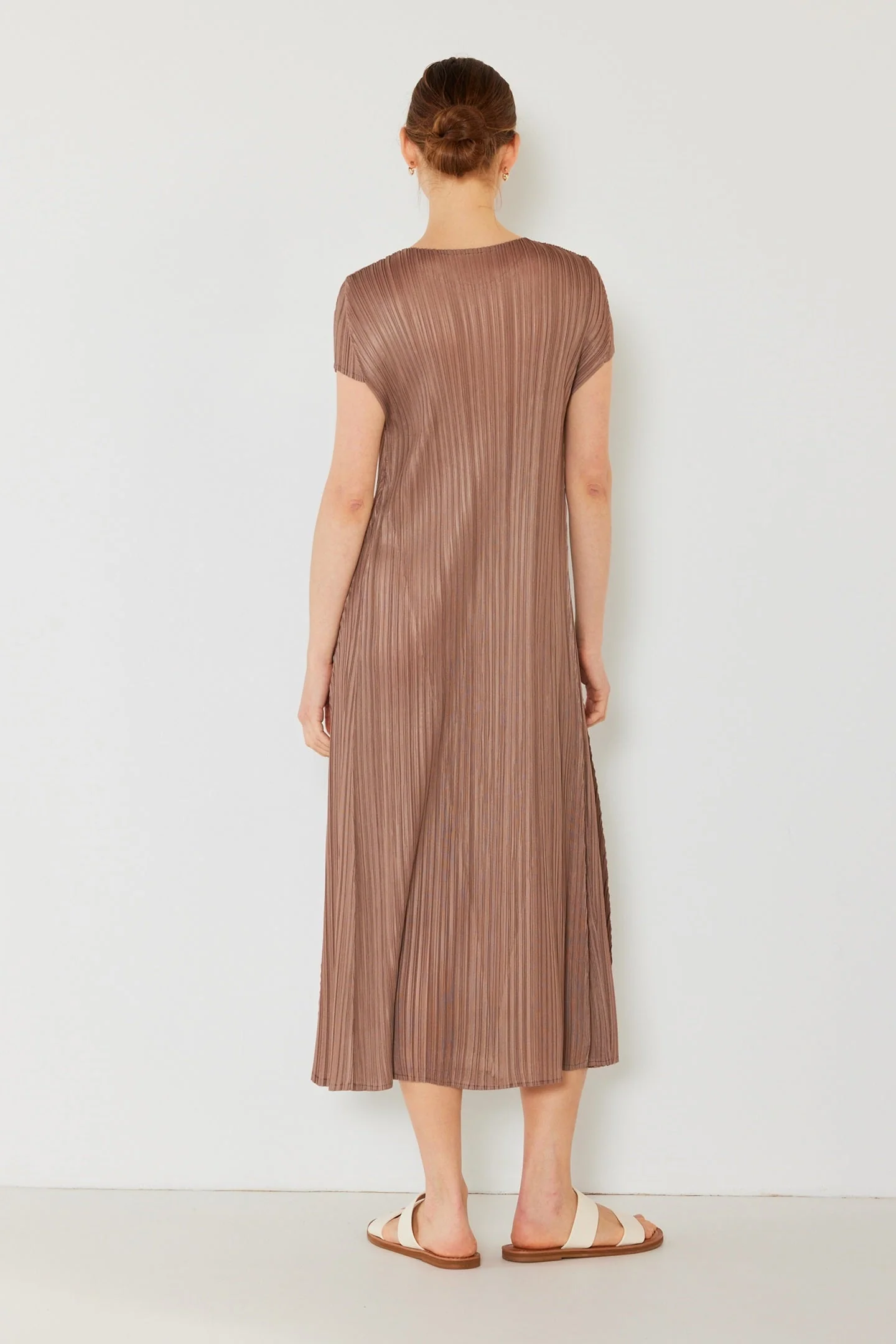 Marina West D01CS Pleated Cap Sleeve Midi Dress - Image 3