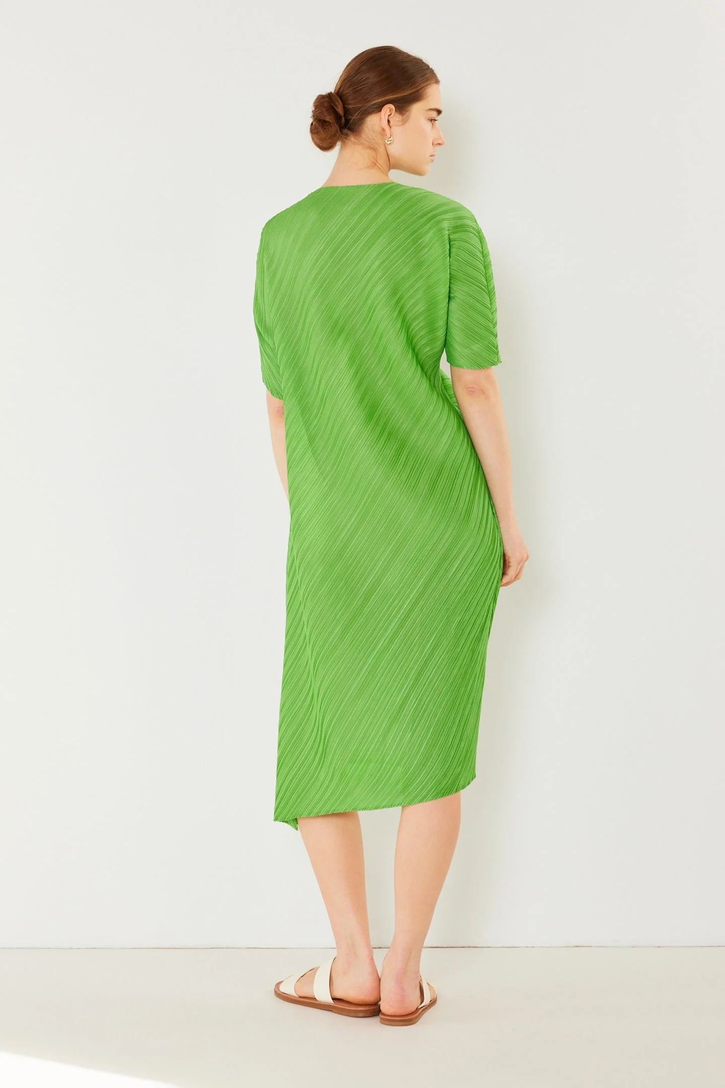 Marina West Pleated Dolman Sleeve Dress (D03BT) - Green - Image 3