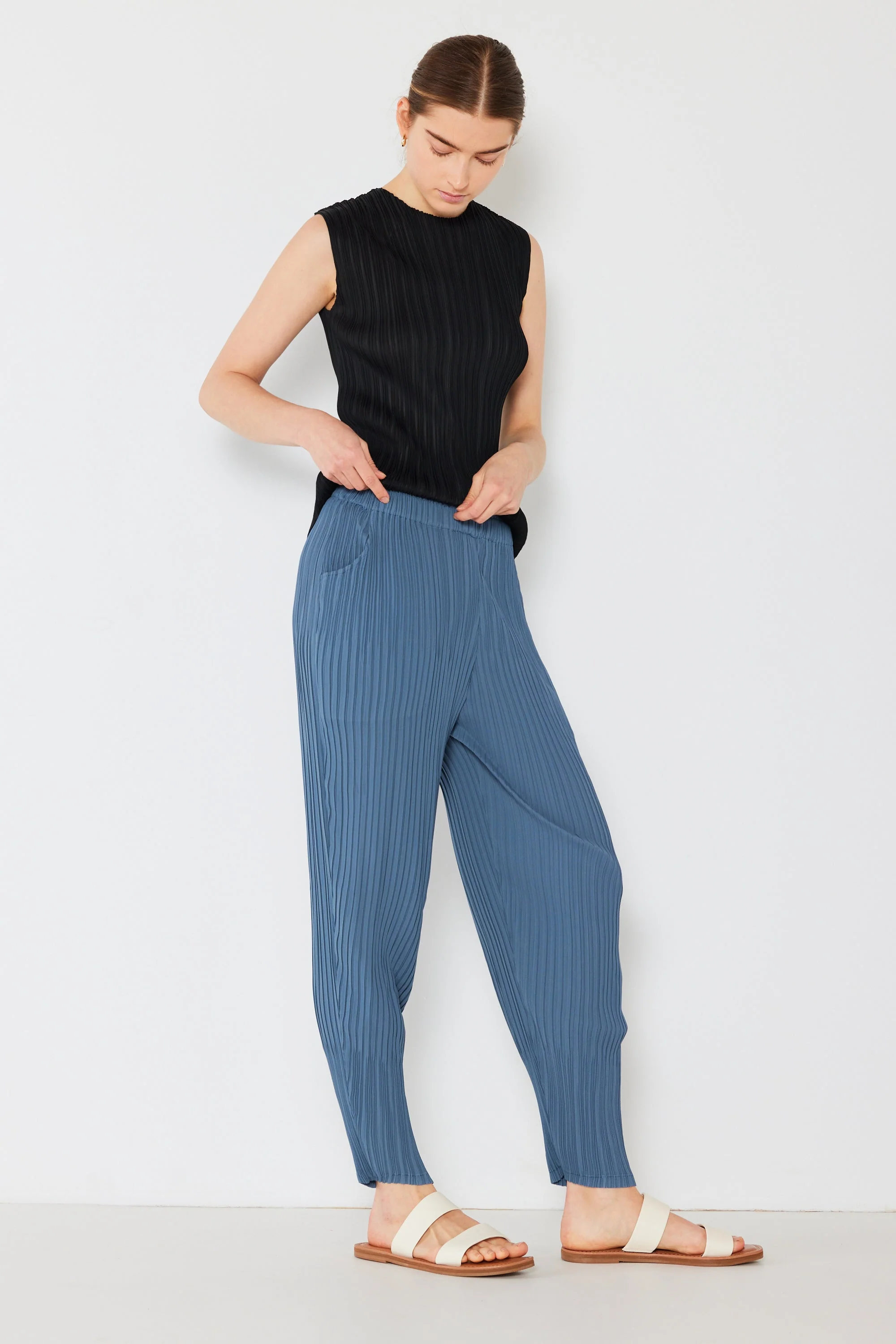 Pleated Relaxed-Fit Slight Drop Crotch Pants (P04JG) - Steel Blue - Image 3