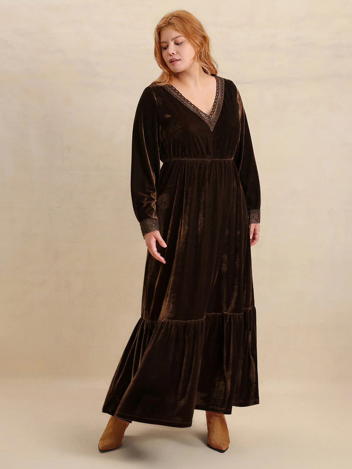 Plus Size Lace Detail V-Neck Long Sleeve Midi Dress - Image 6